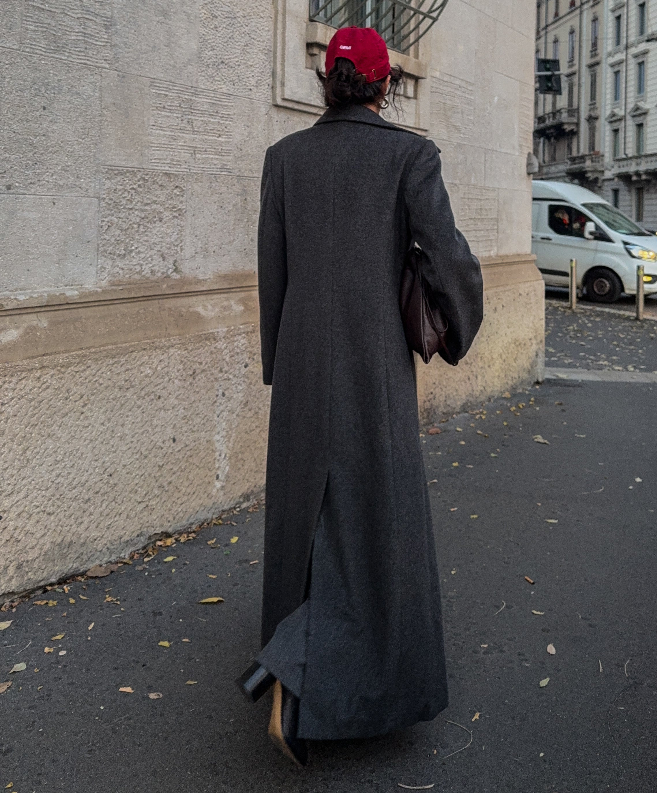 Lunghissimo grey coat *