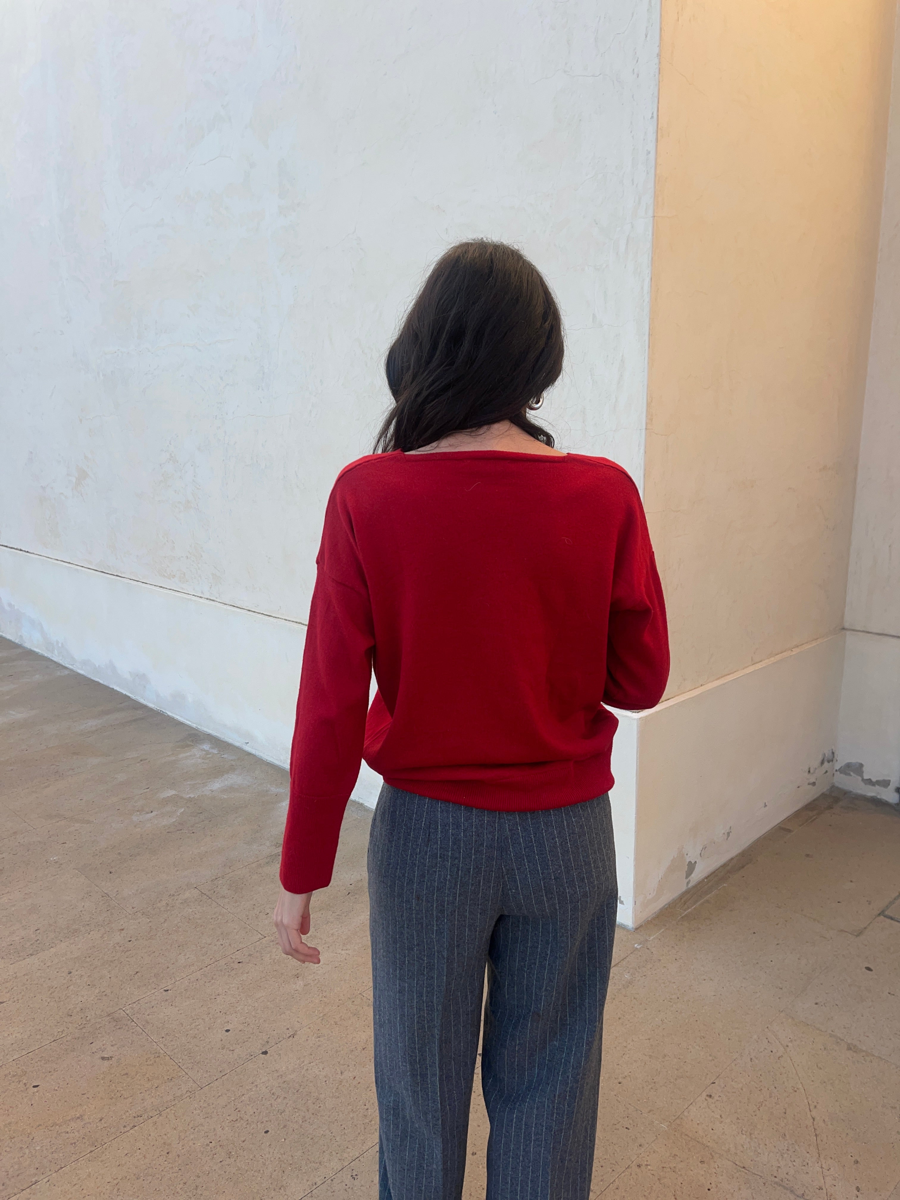 100 merino wool v neck jumper
