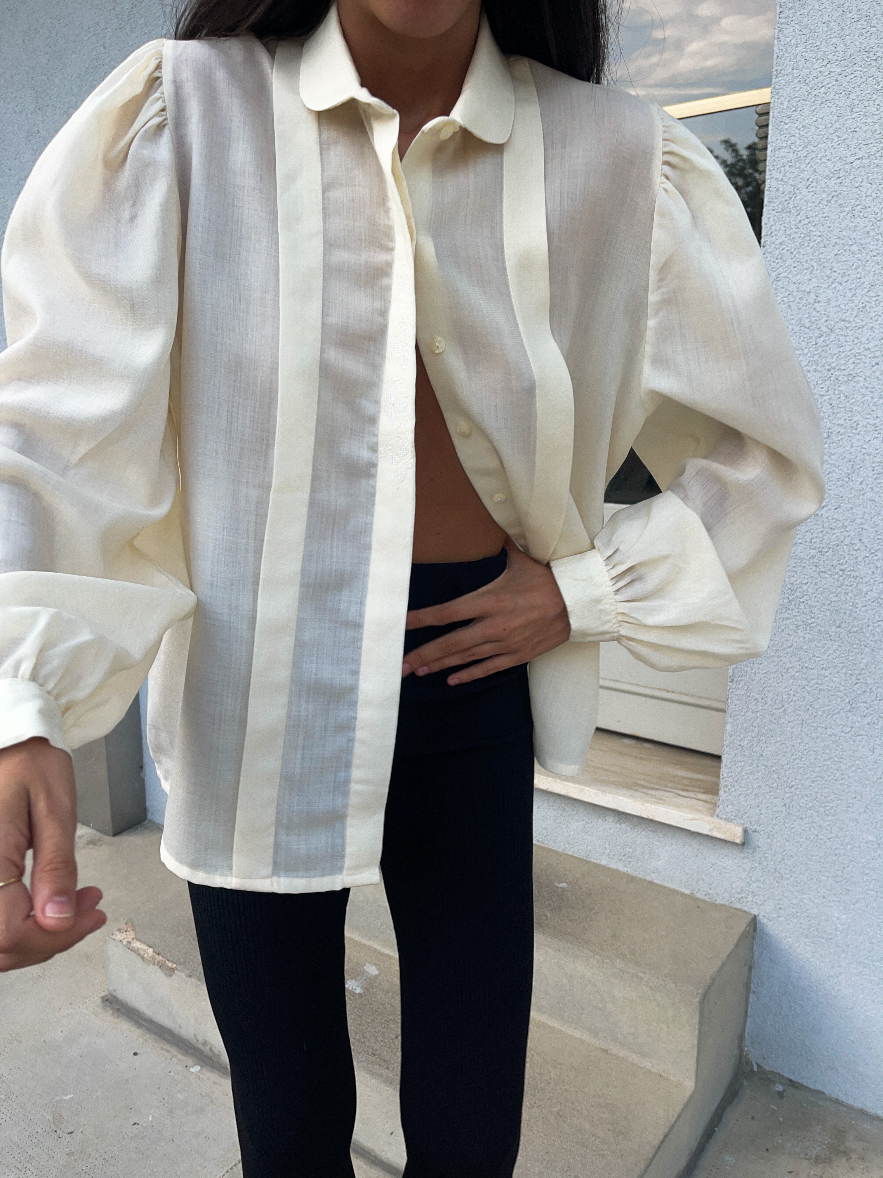 Baloon wool shirt