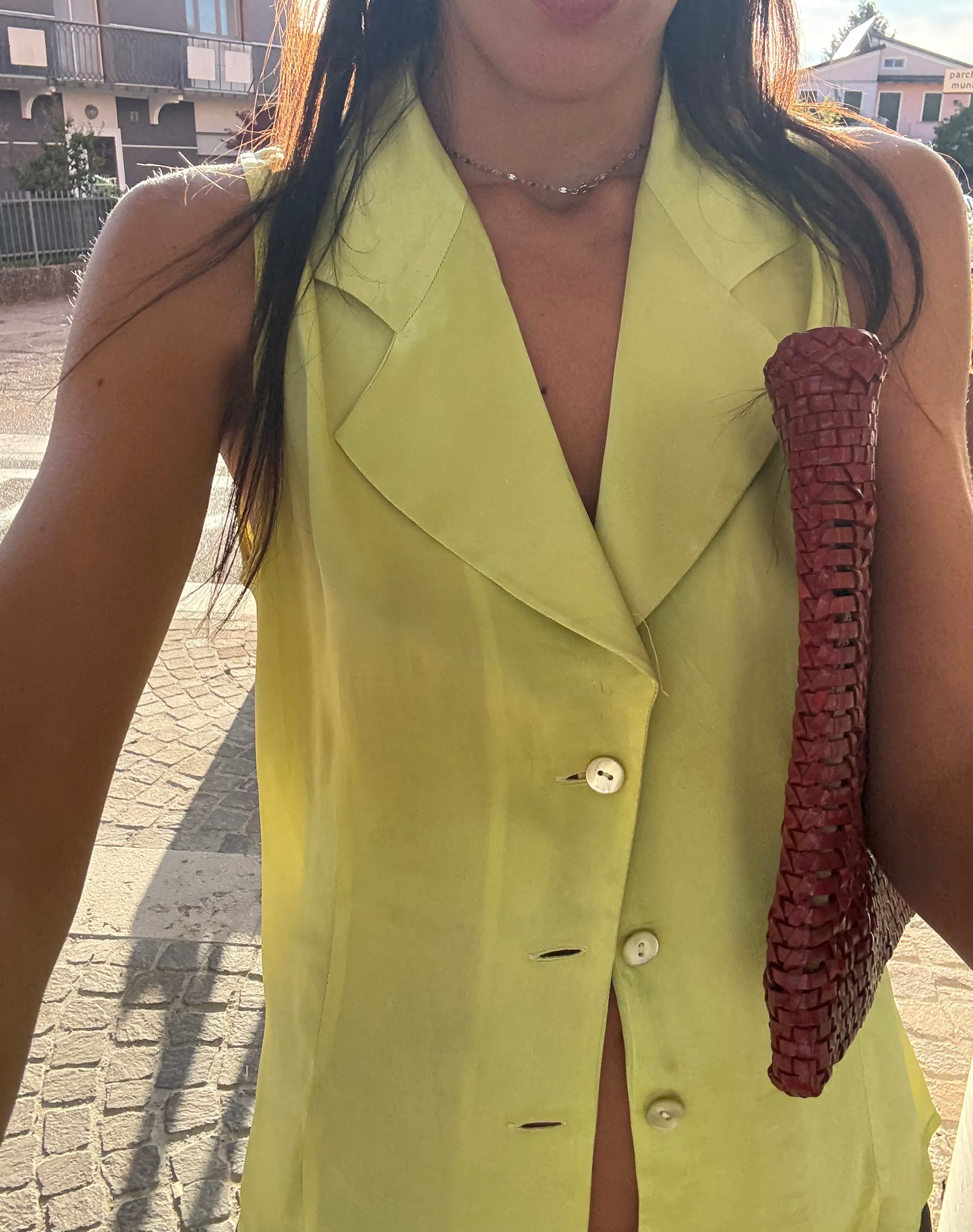 FERRÈ STUDIO lime slevelss top