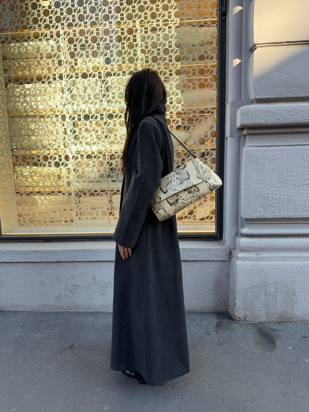 Papessa extra LONG grey coat