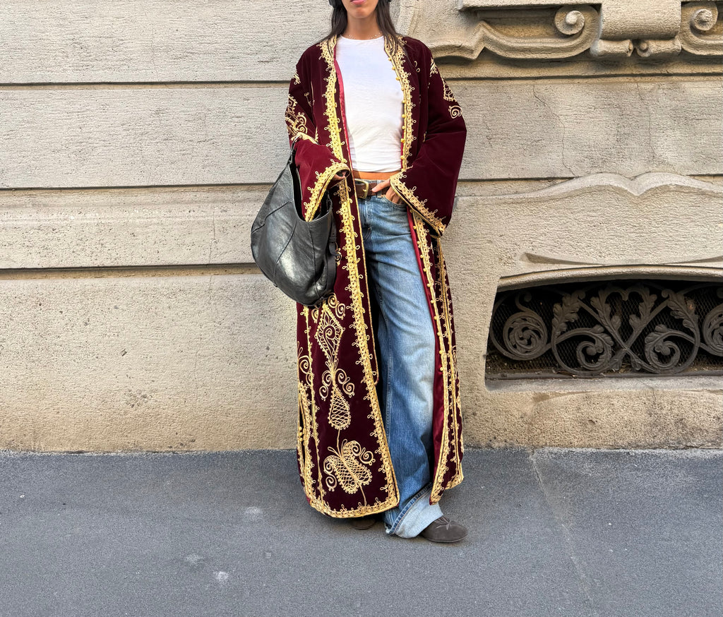 Radical chic queen coat