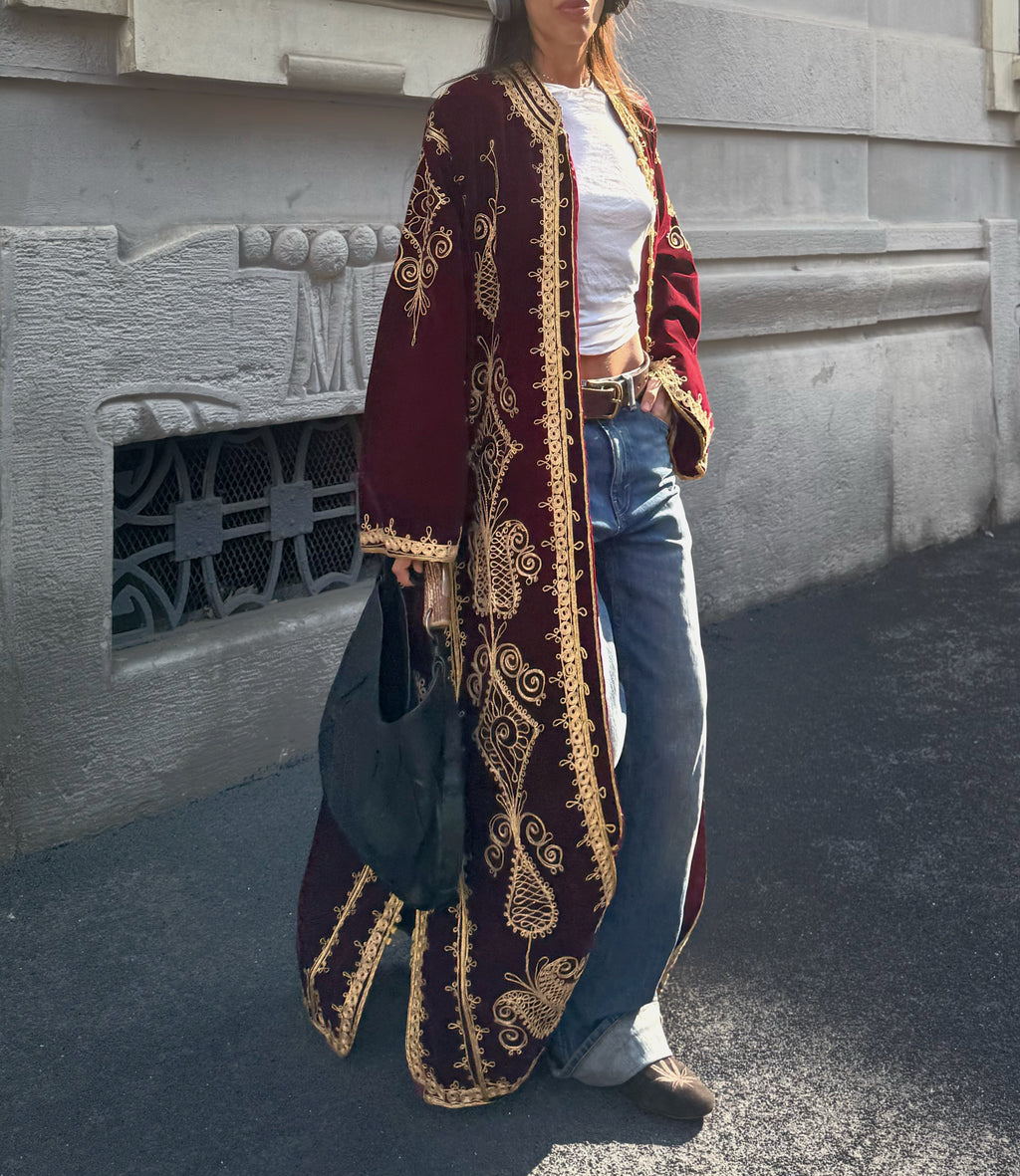 Radical chic queen coat