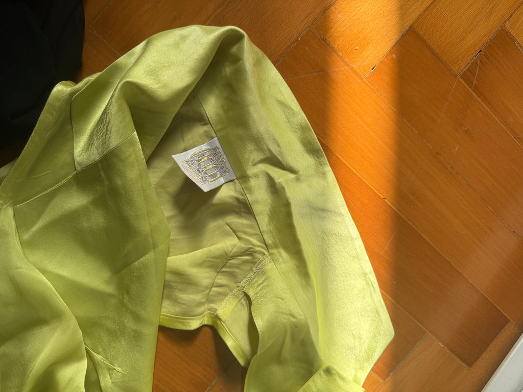 FERRÈ STUDIO lime slevelss top