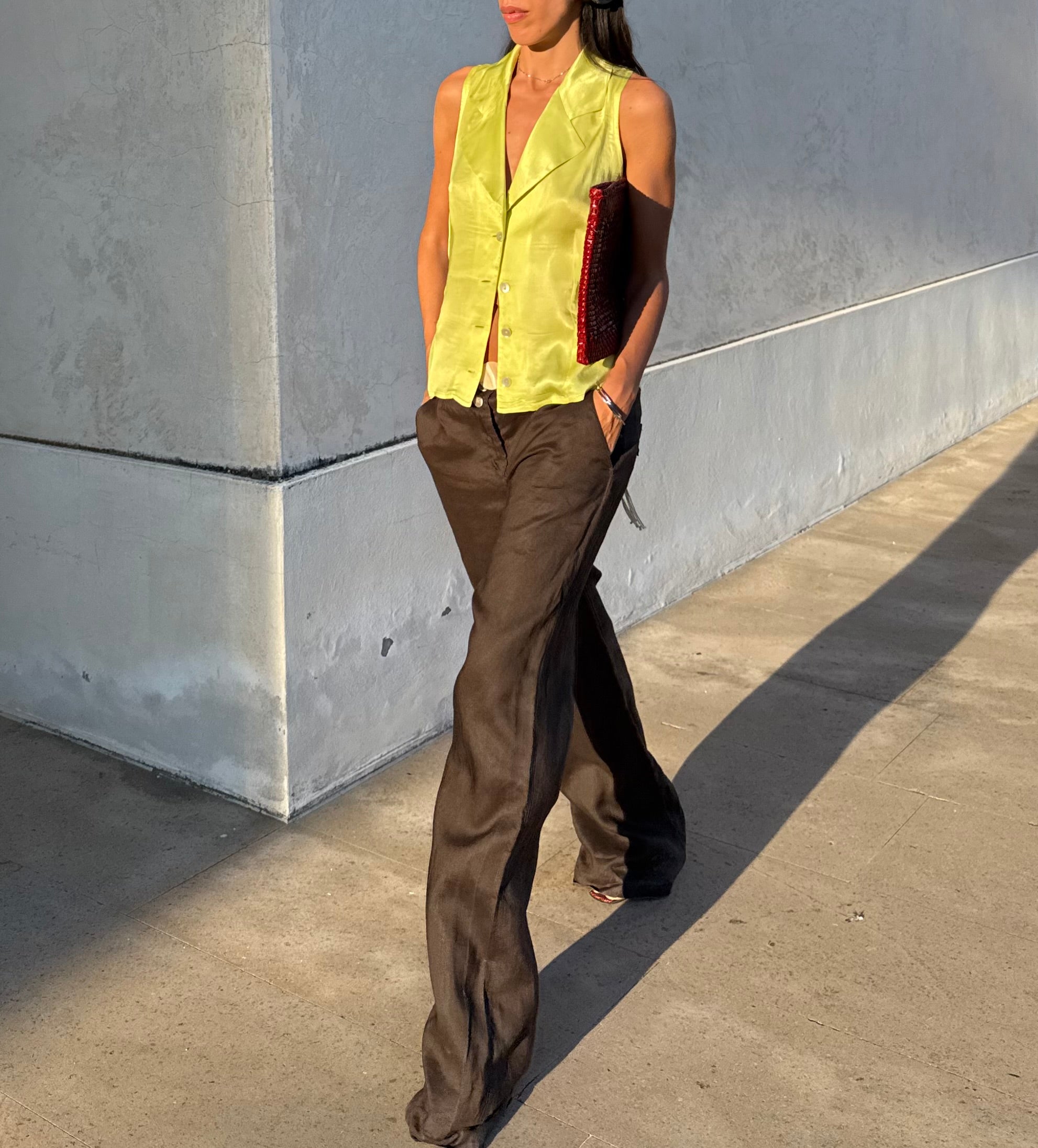 FERRÈ STUDIO lime slevelss top
