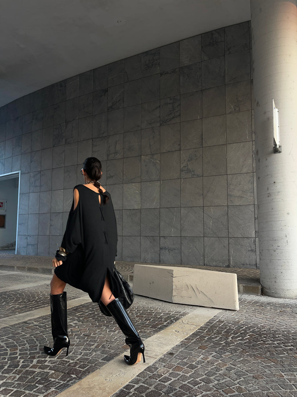 Y2k black tunic