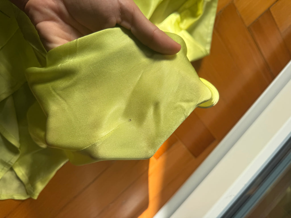 FERRÈ STUDIO lime slevelss top