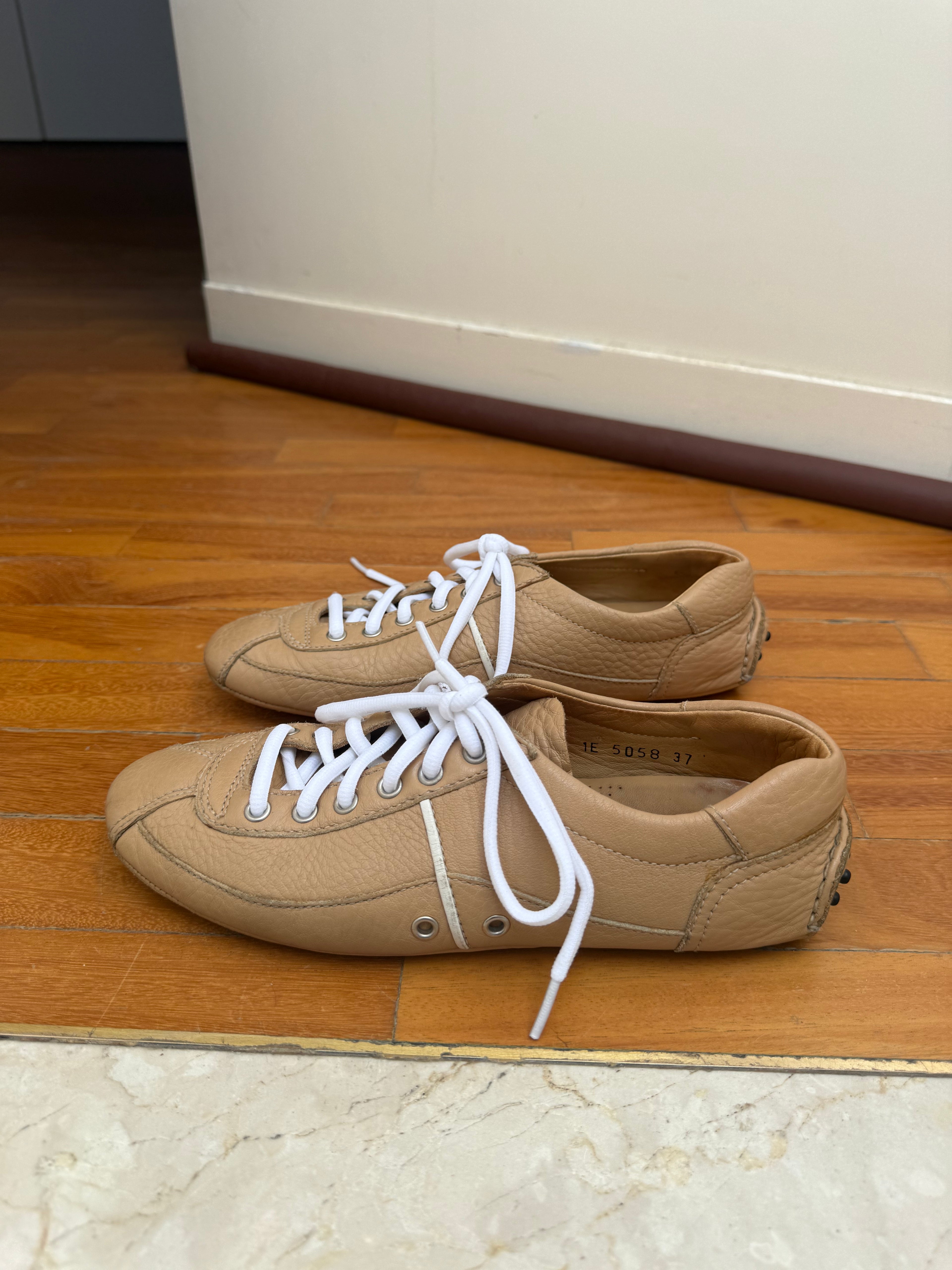 Car shoe x Prada vintage y2k sneakers