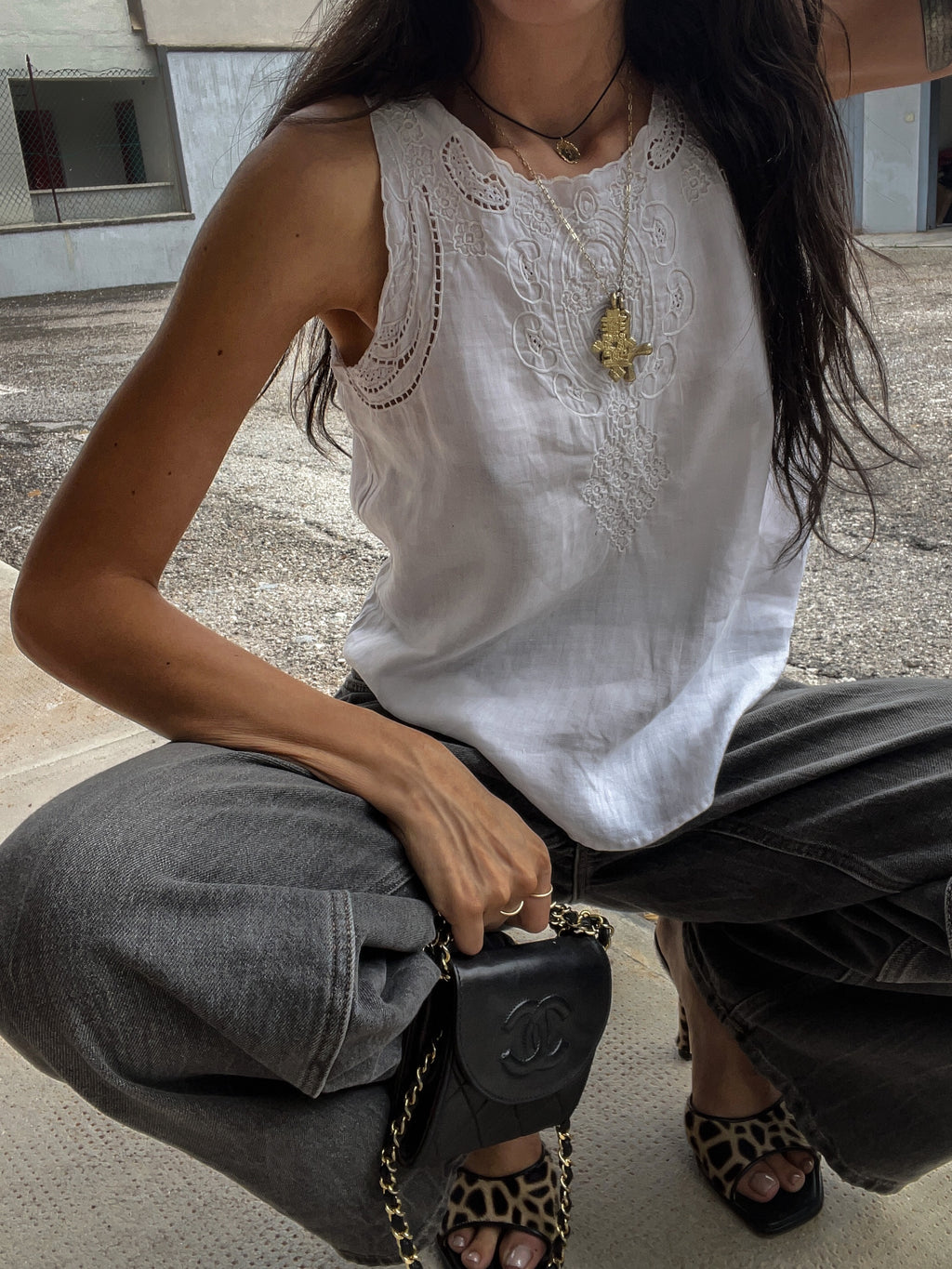 Linen embroided tank top