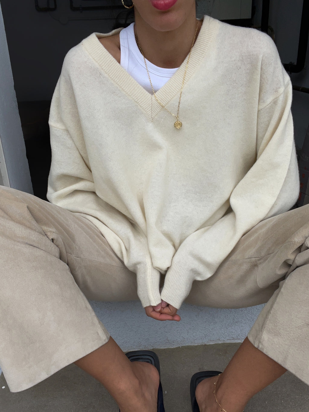 V neck wool jumper