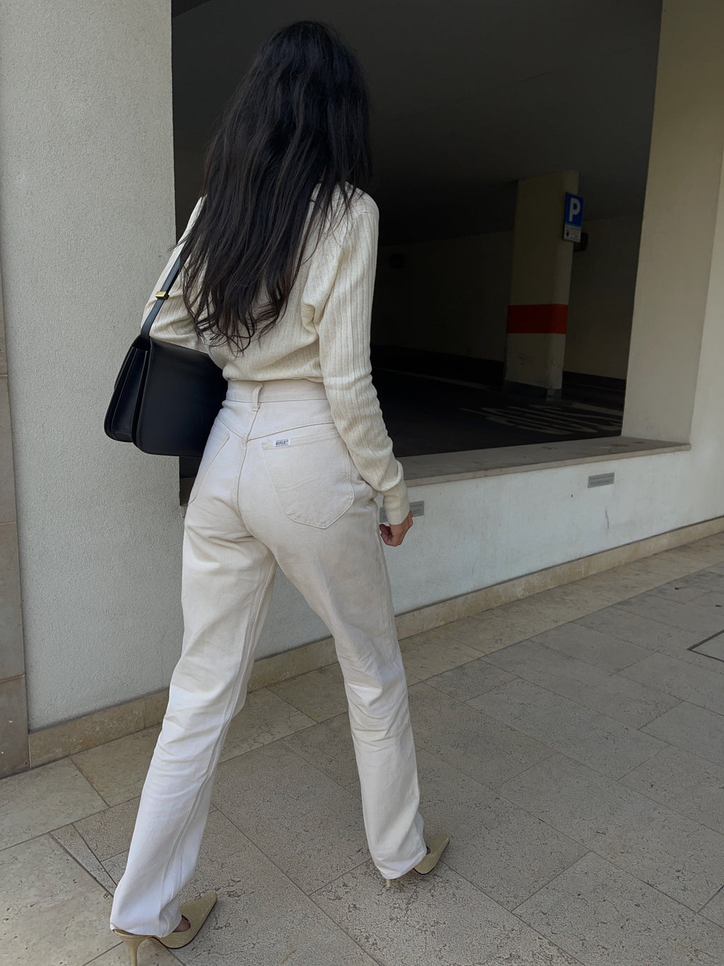 White rifle jeans