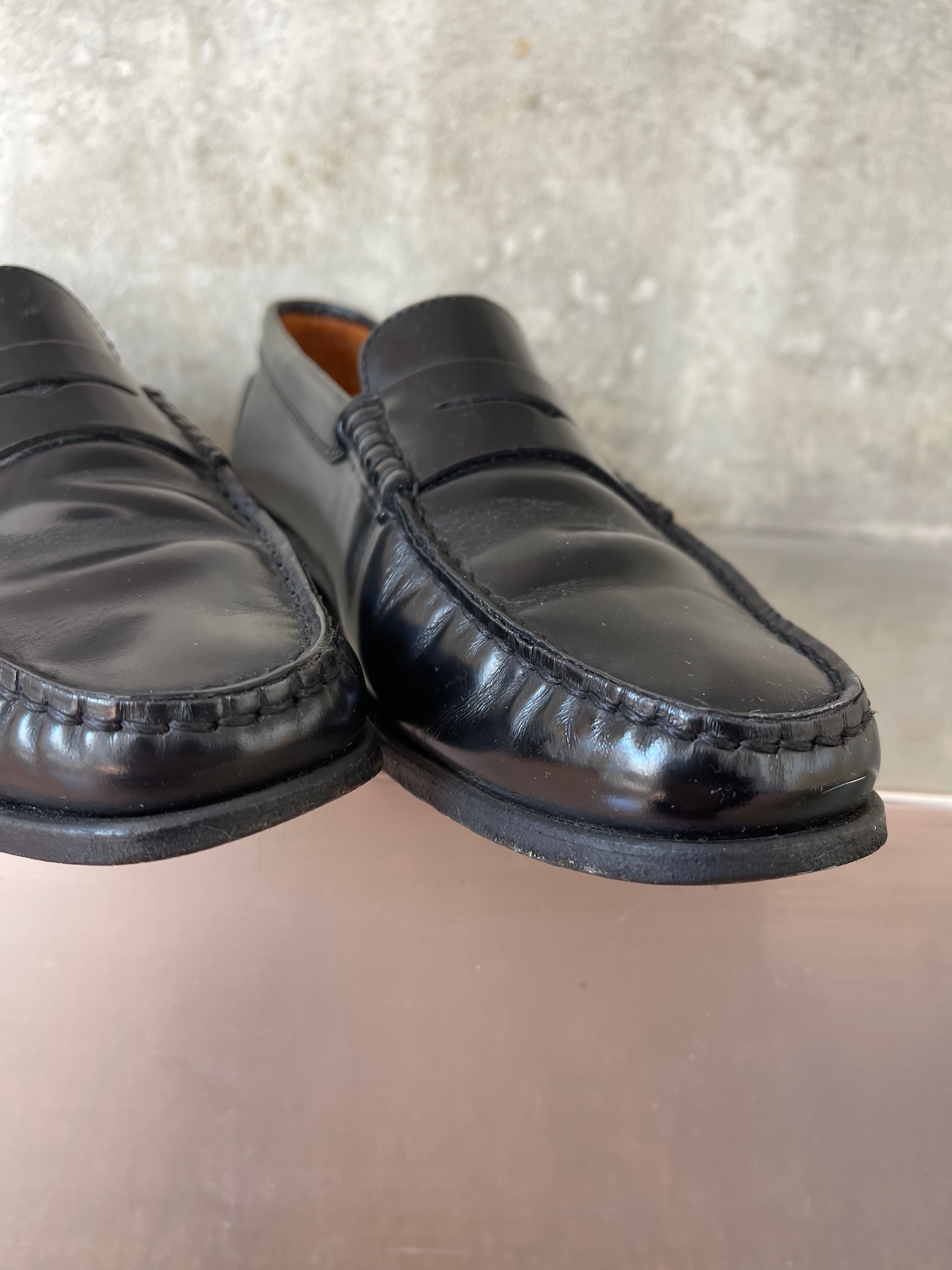 Tod’s black loafers