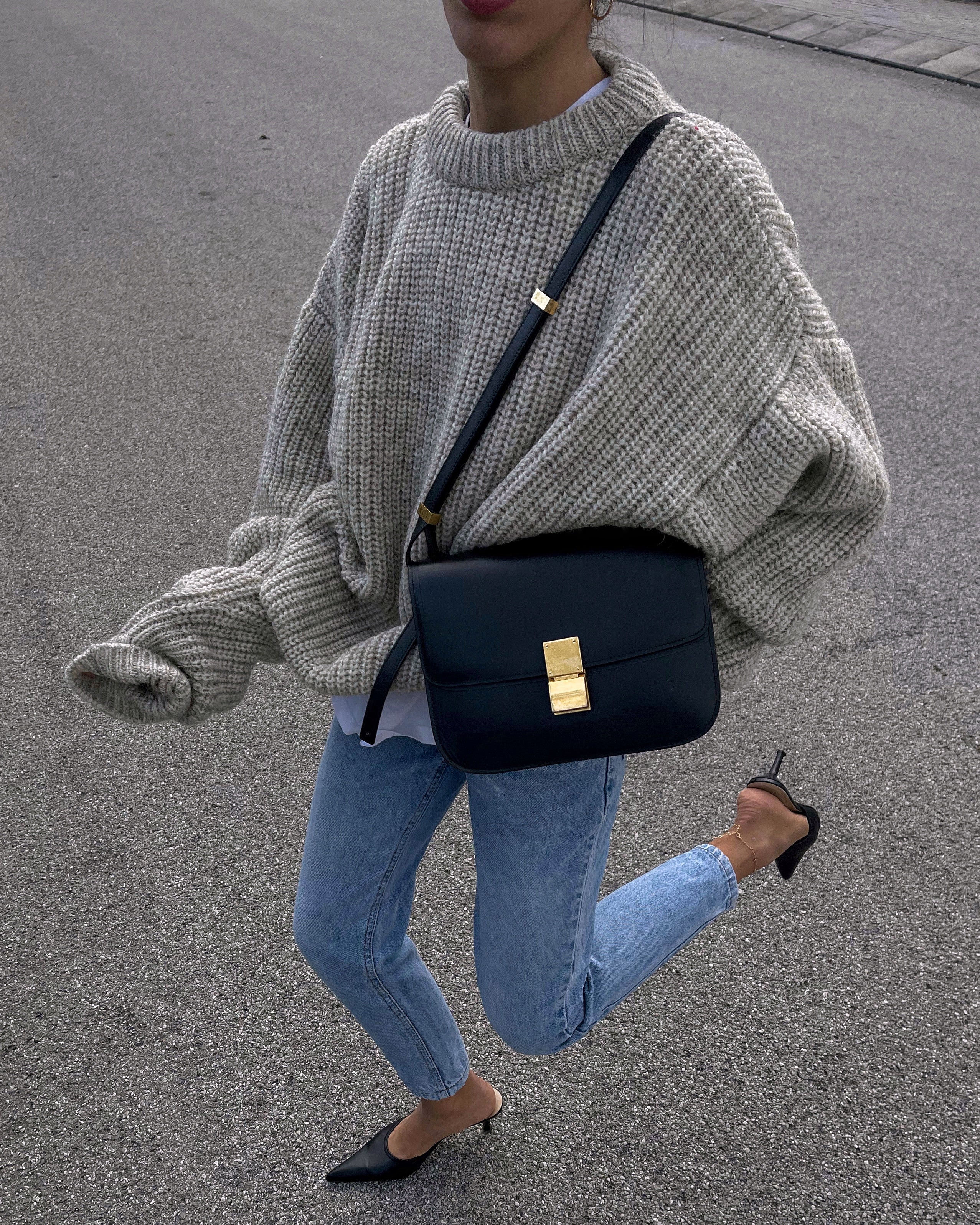 100 wool jumper