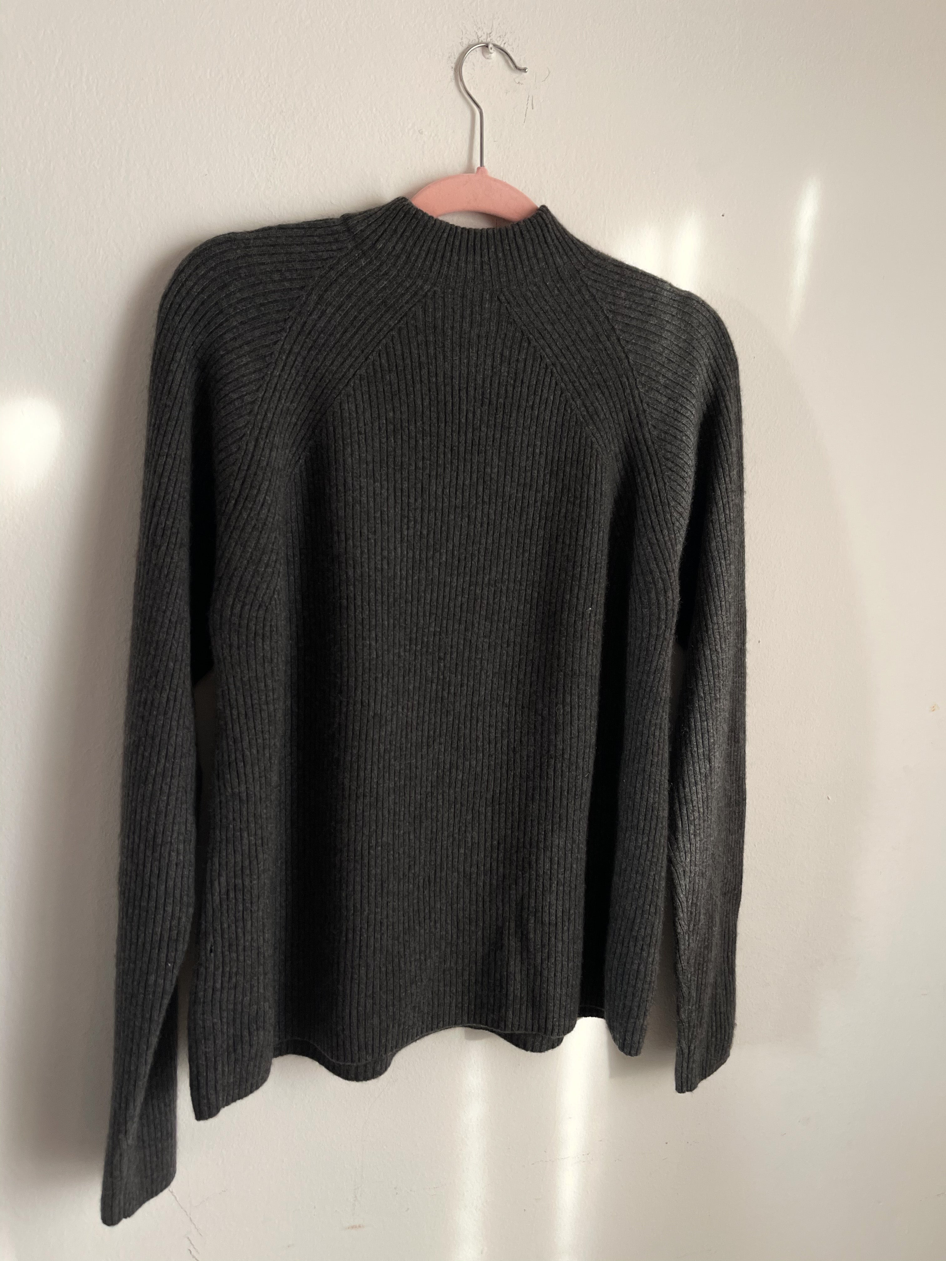 Grey cashmere jumper