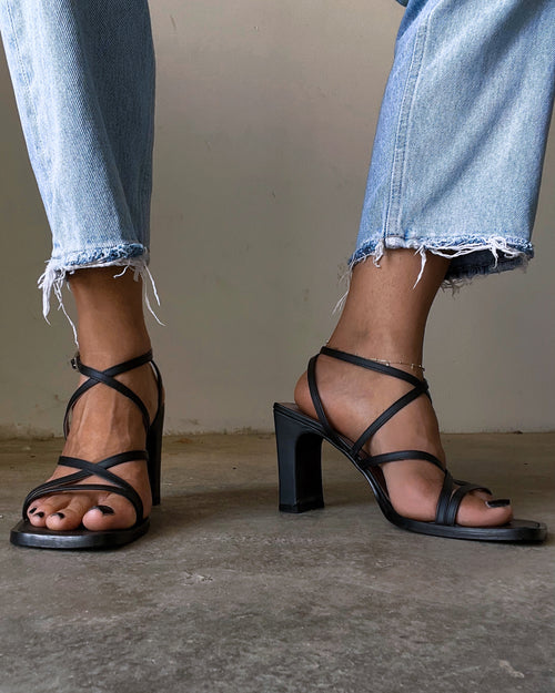 100 leather new vintage sandals