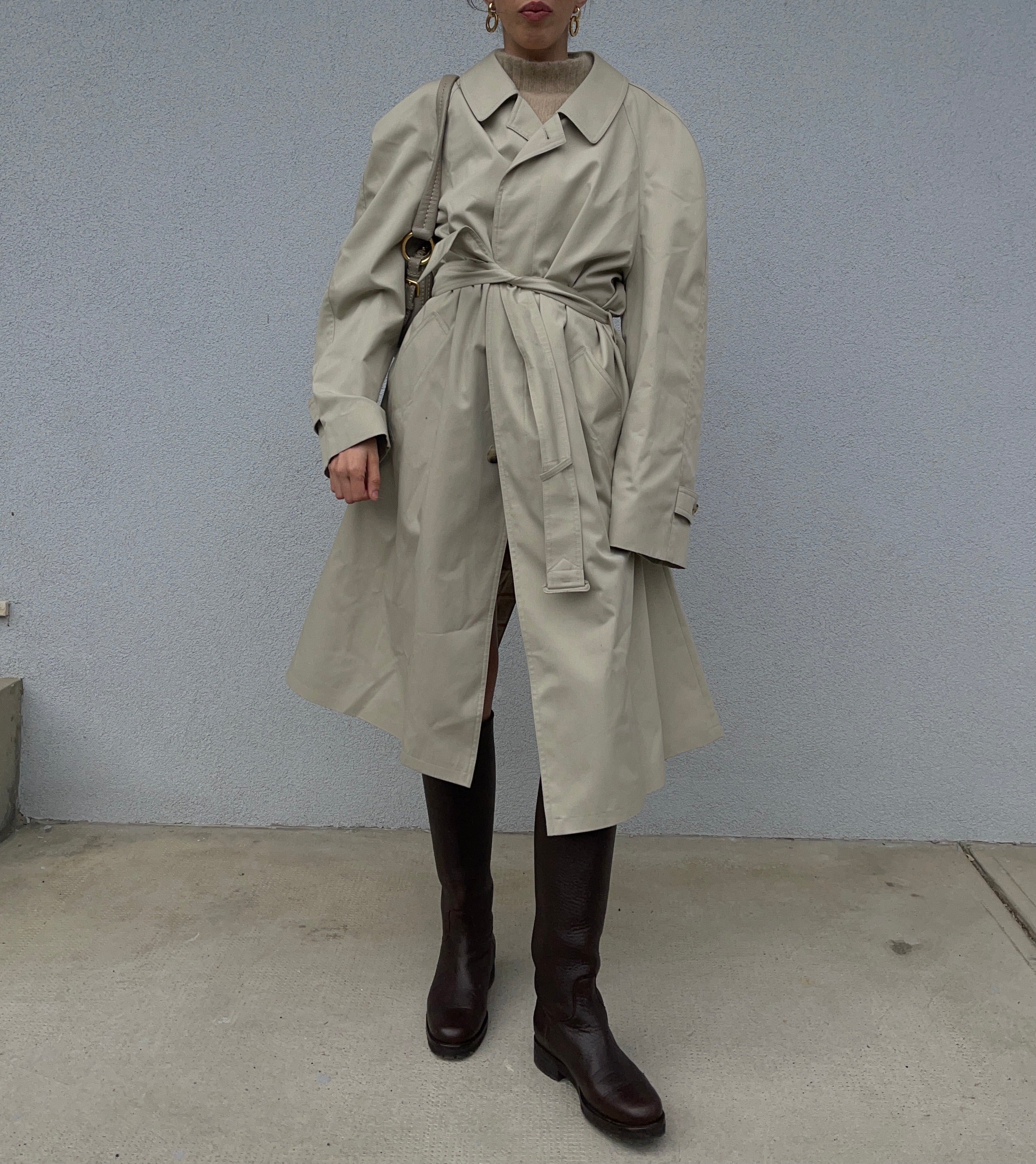 Vintage beige  trenchcoat