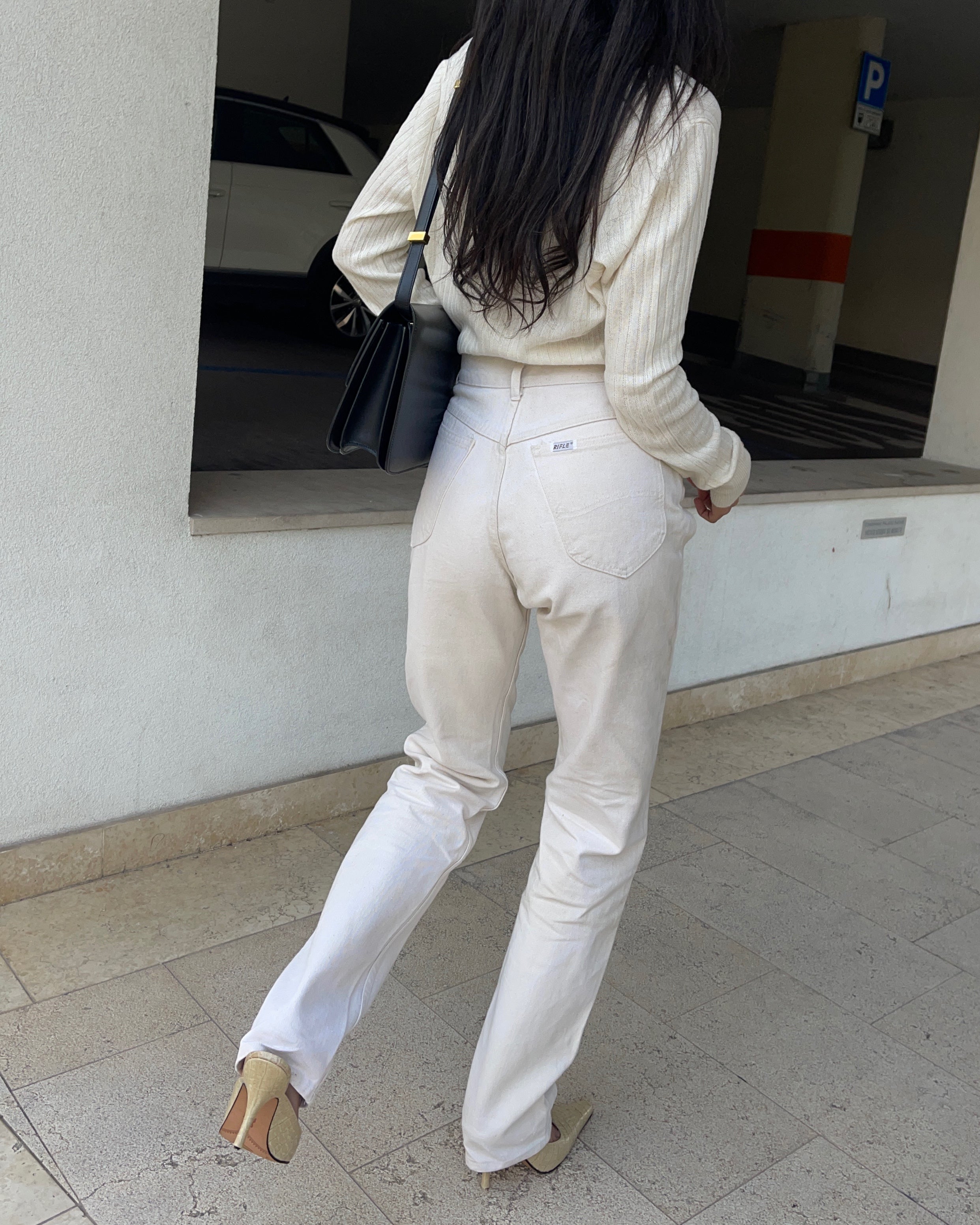 White rifle jeans