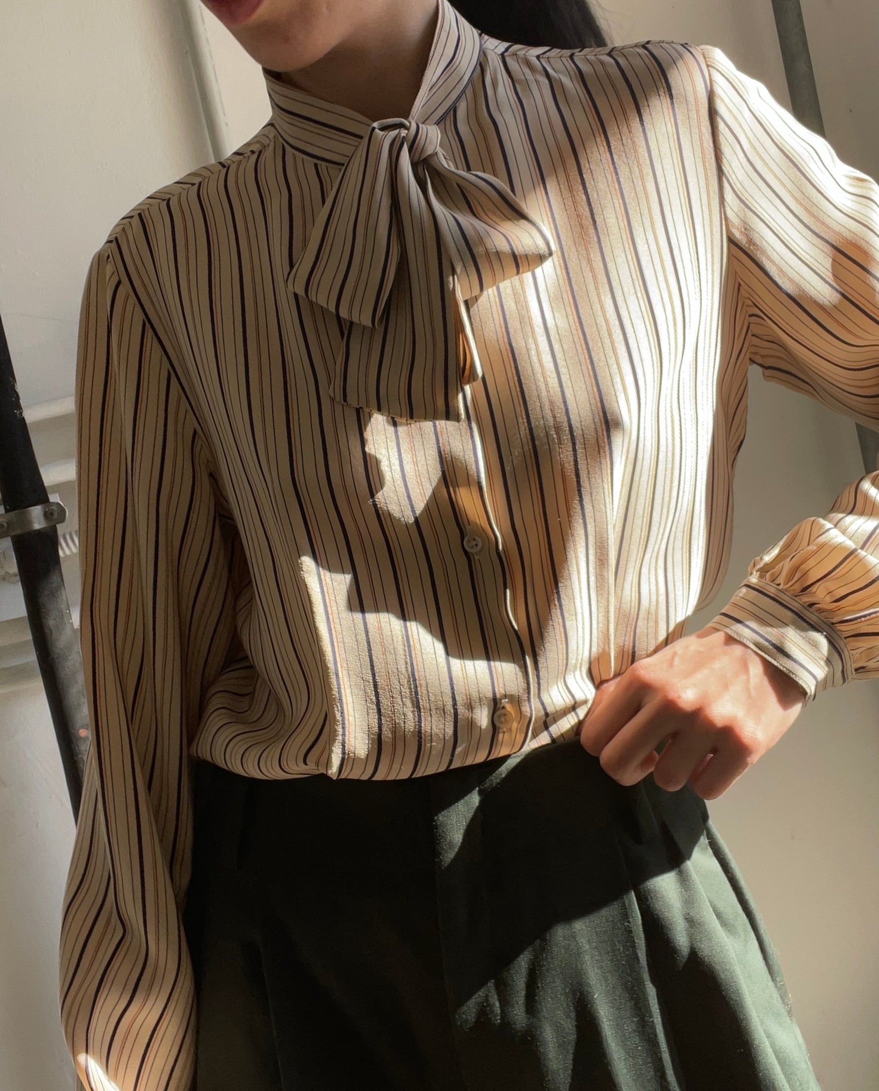 Bow silk shirt