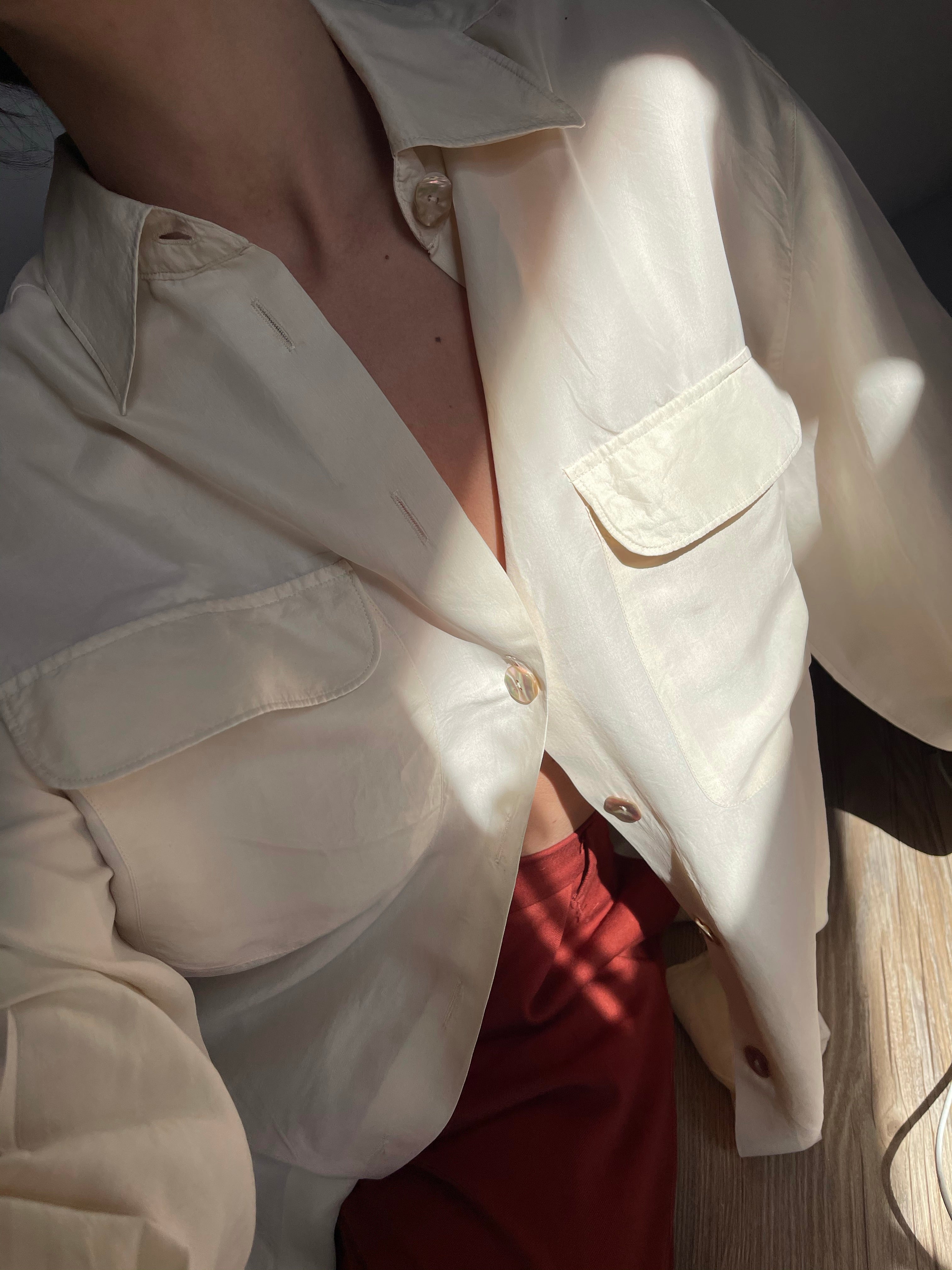 SPECIAL PRICE *% Silk button down shirt