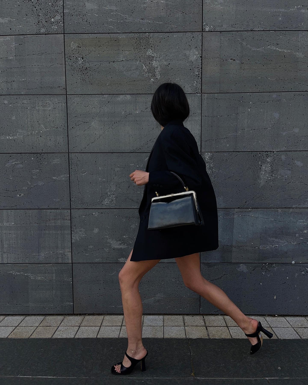 Oversize black blazer