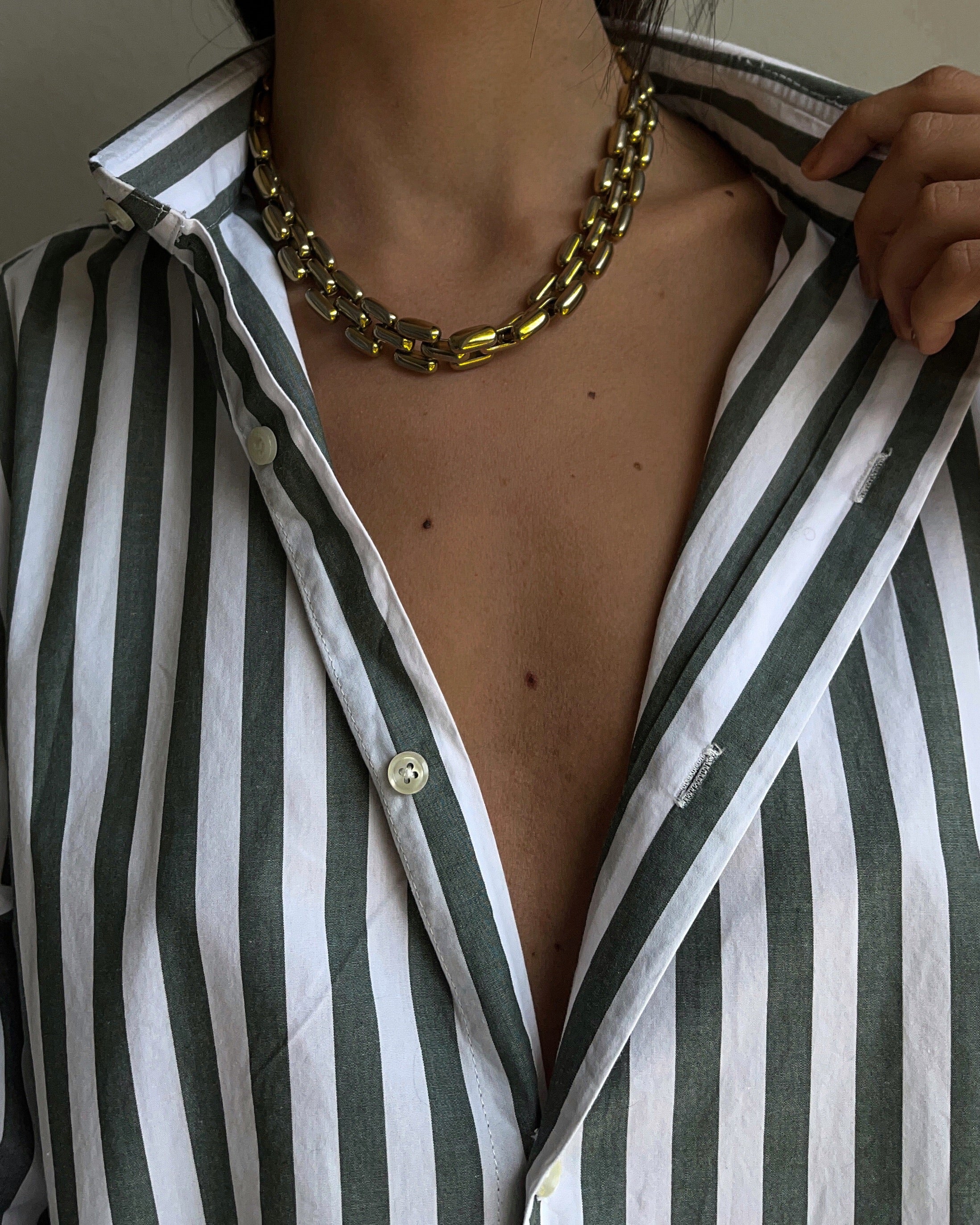 100% cotton Green white stripes shirt