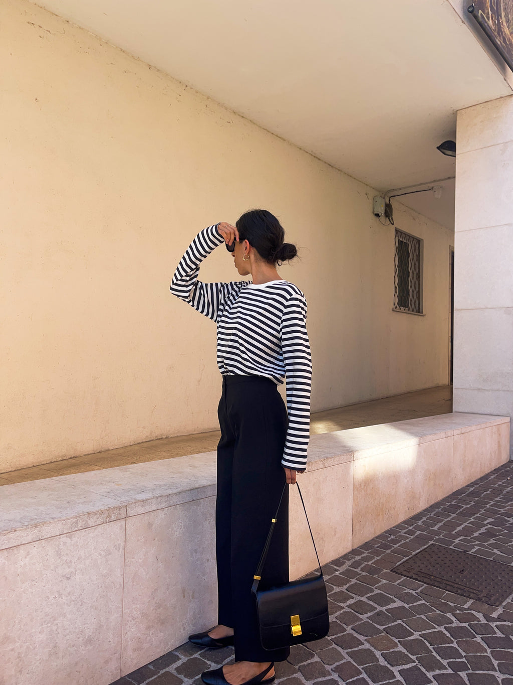 Black trousers