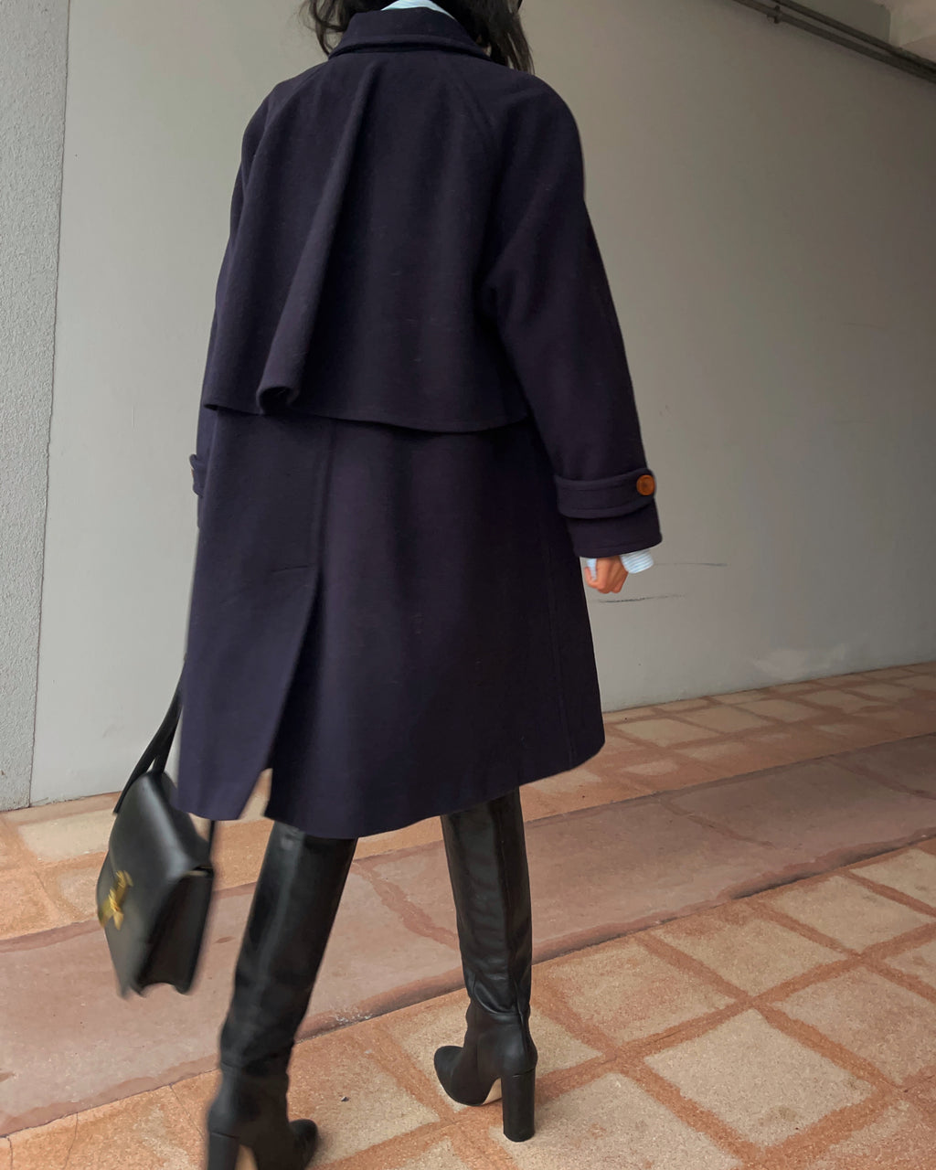 Date W old friend coat