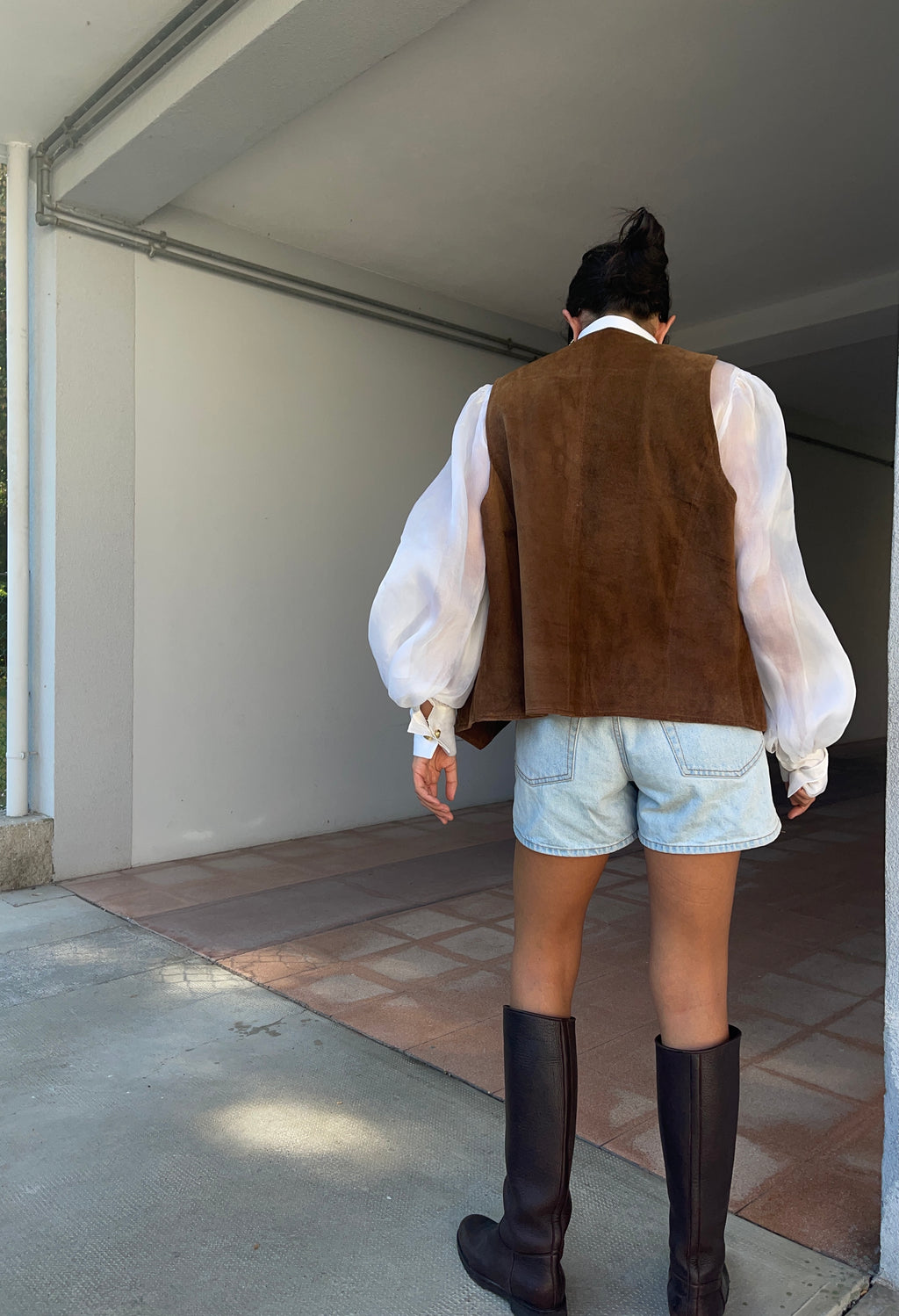 100 leather vest *