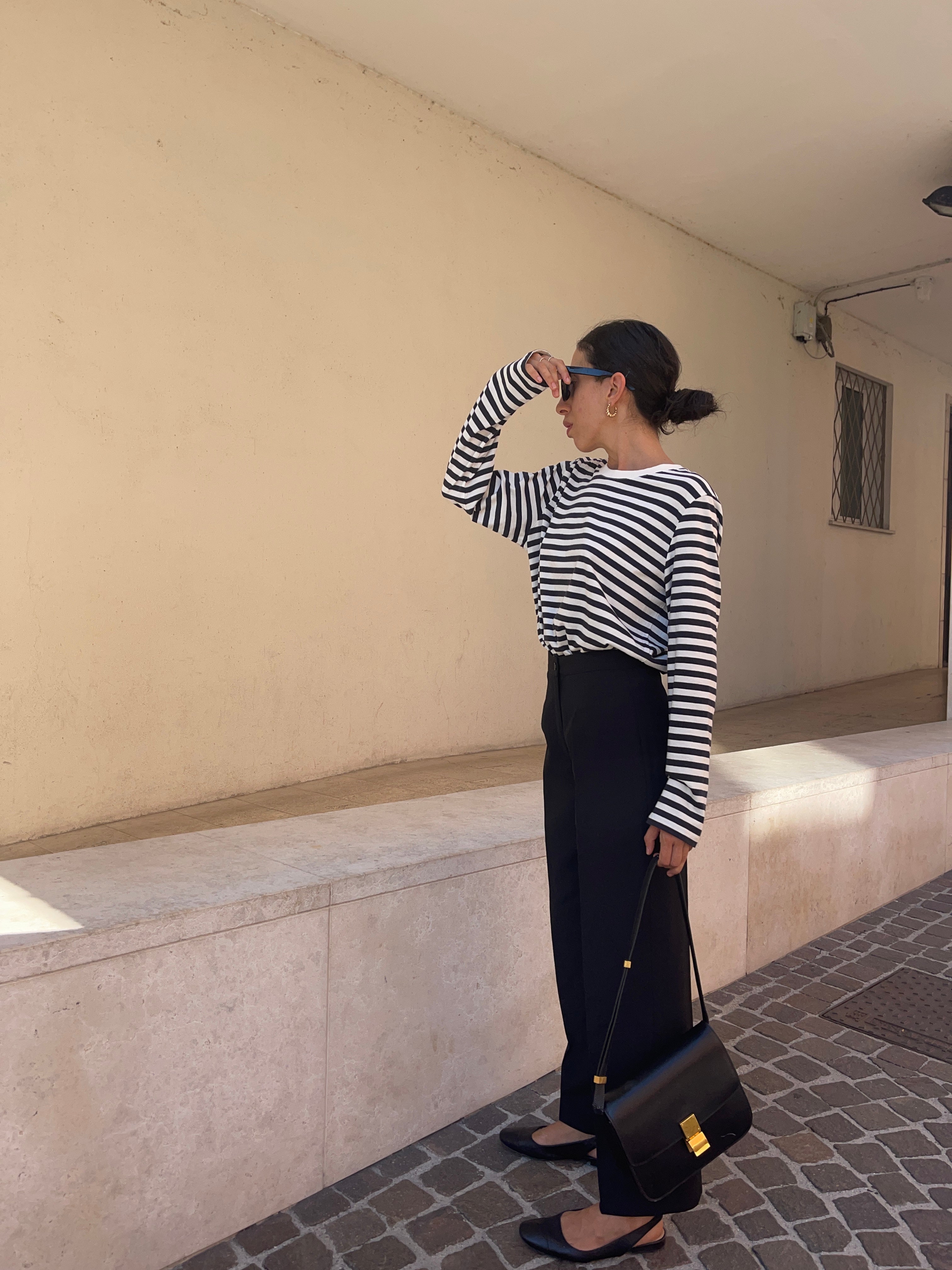 Black trousers