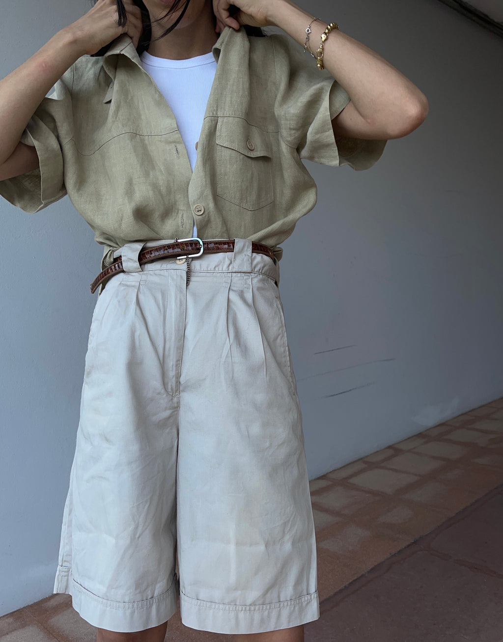 Bermuda beige safari