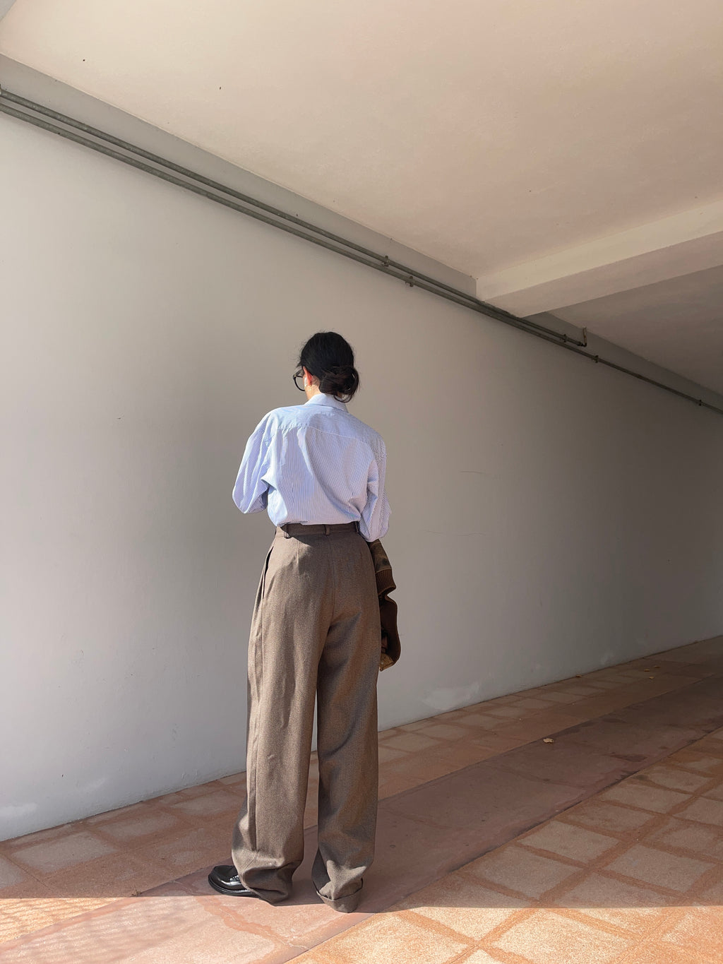 wide leg pleated trousers