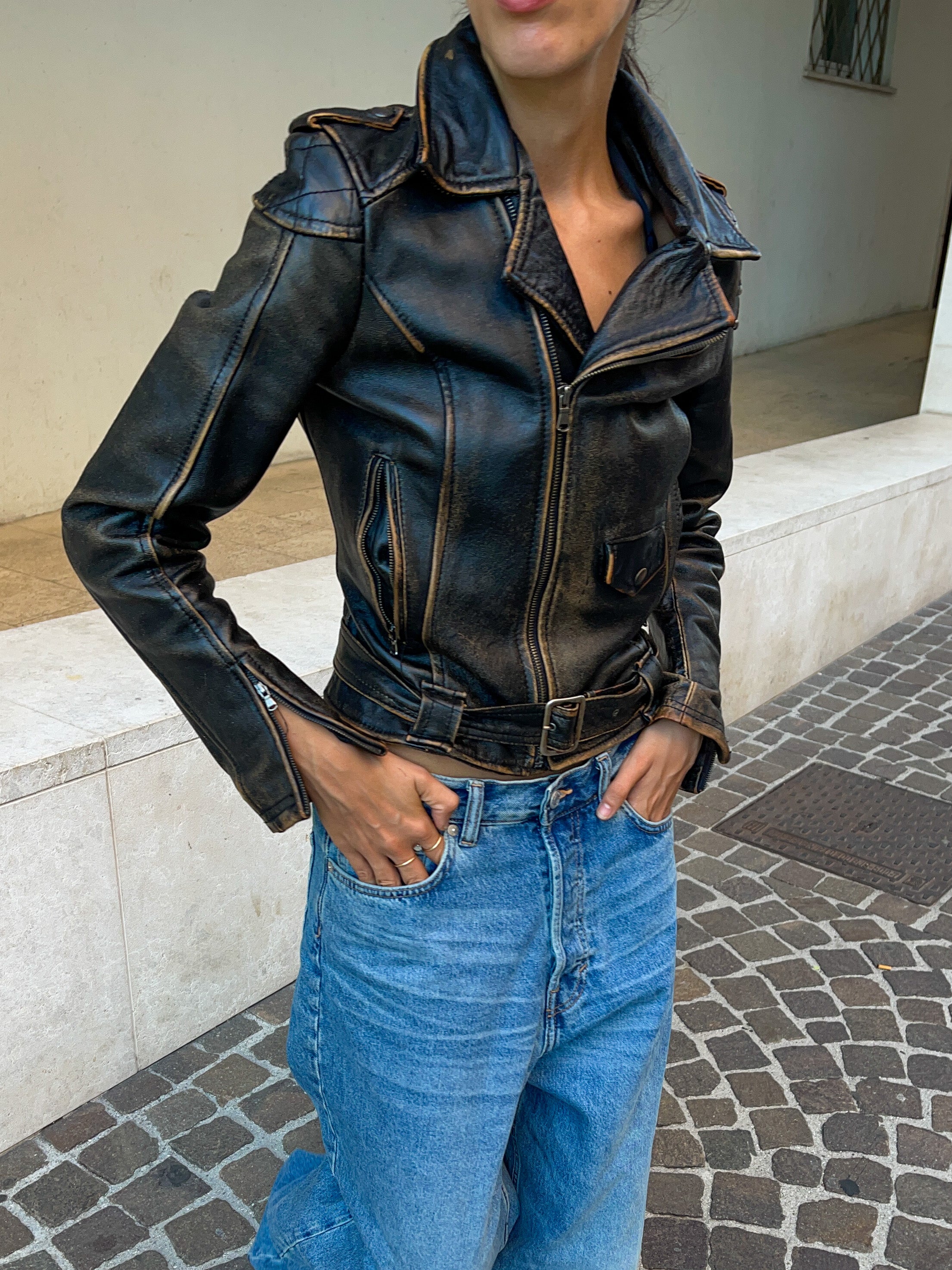Extra petite leather chiodo