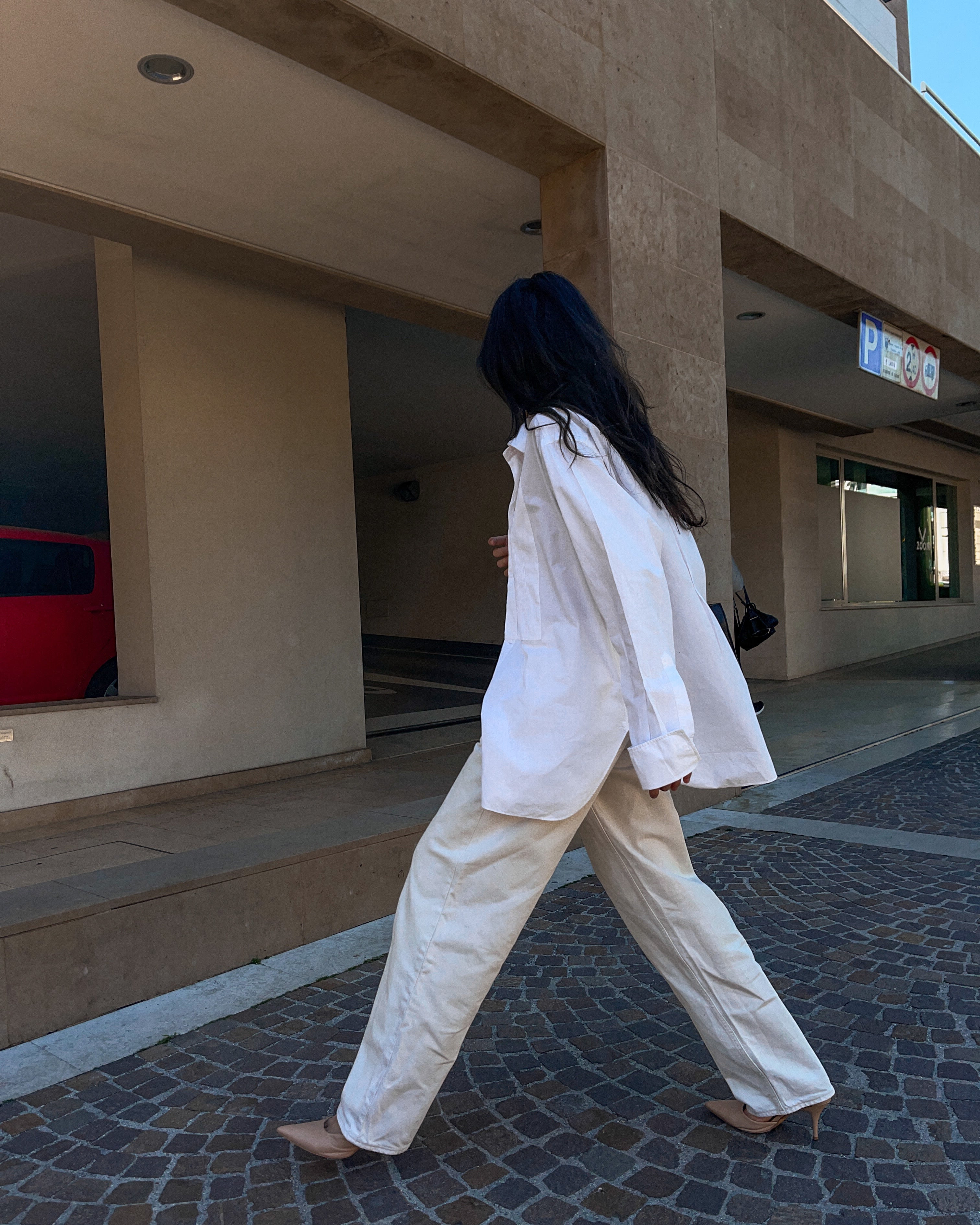 White crispy shirt