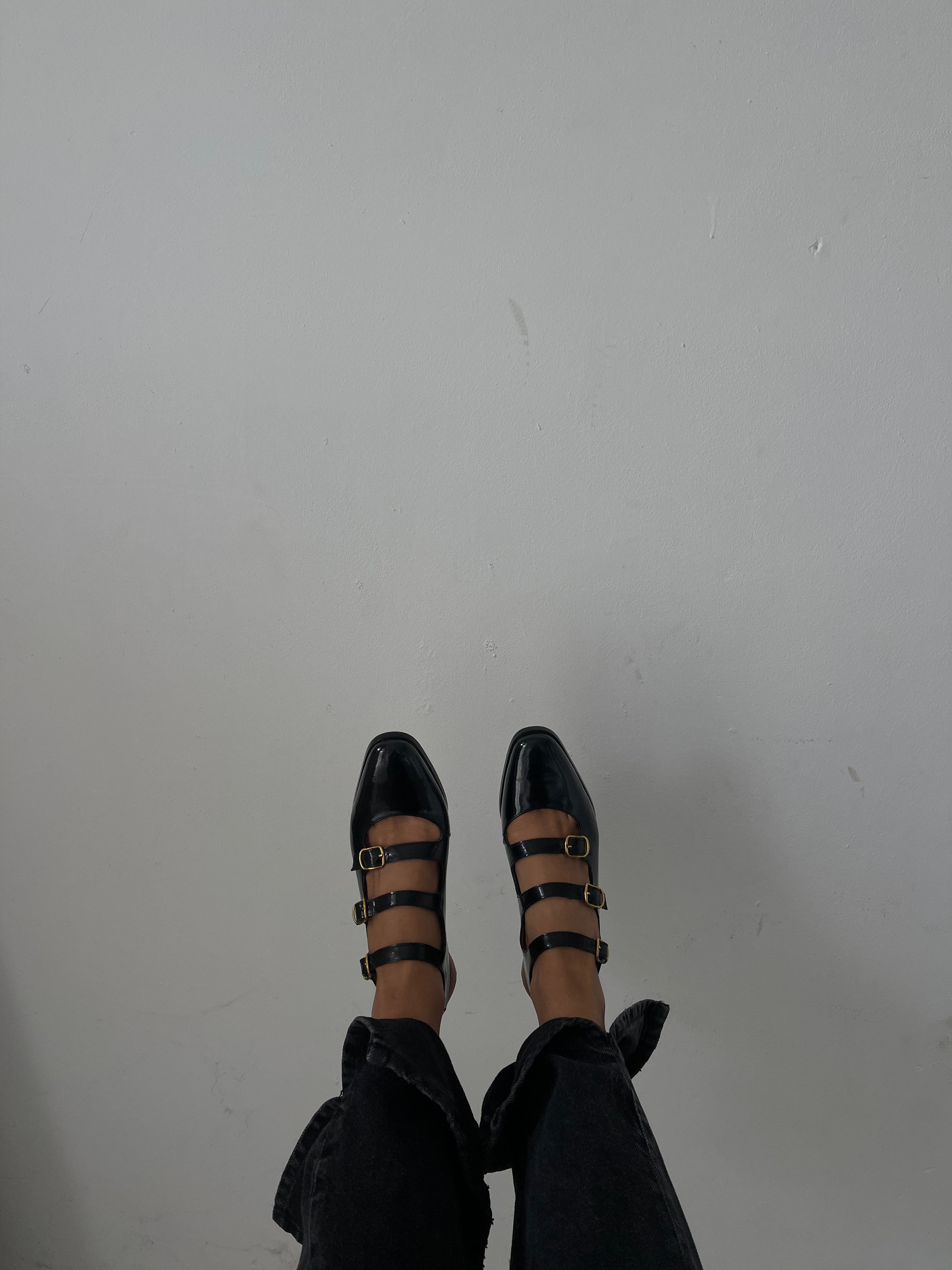 Black patent leather Mary Jane