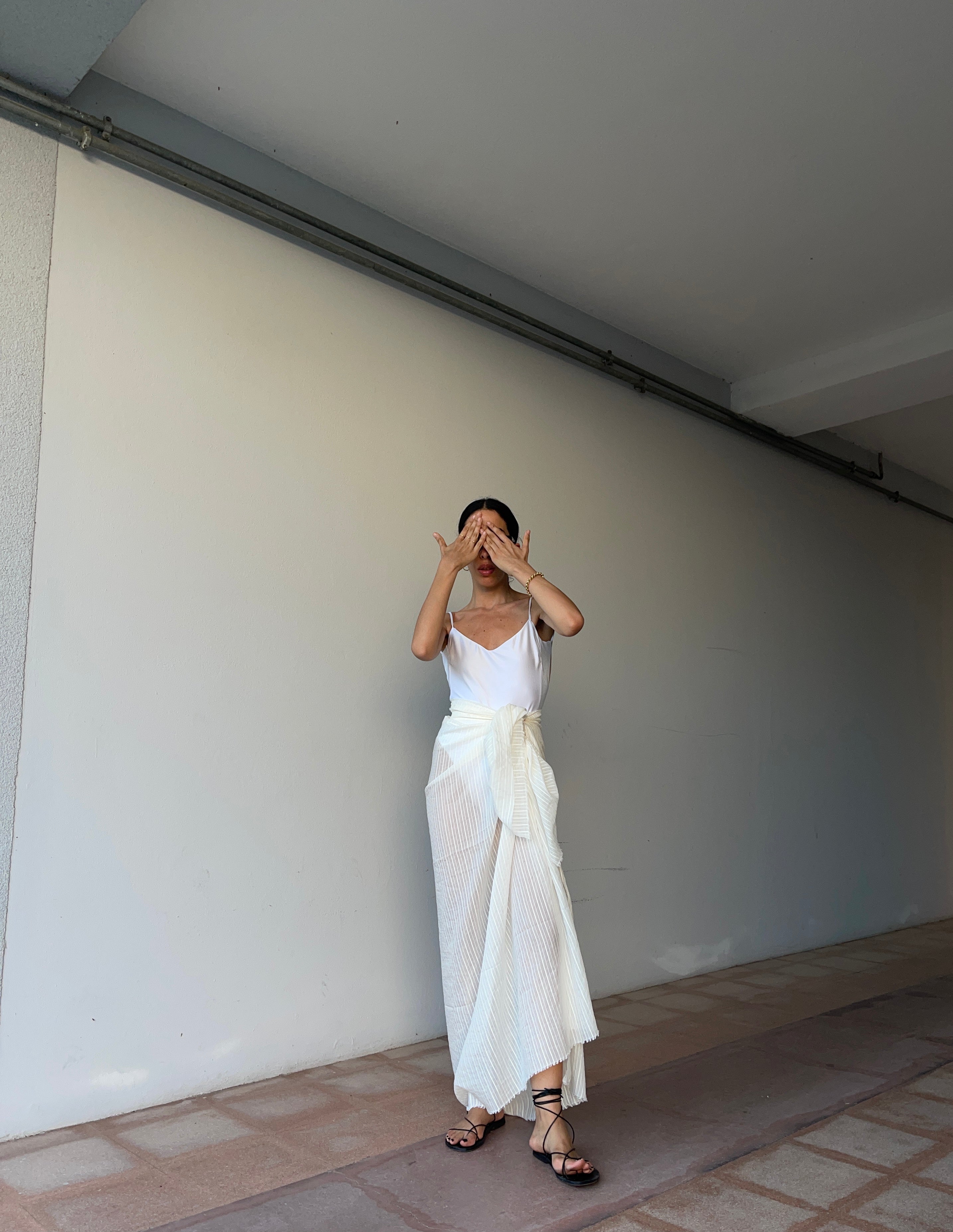 White Saro(h)ng