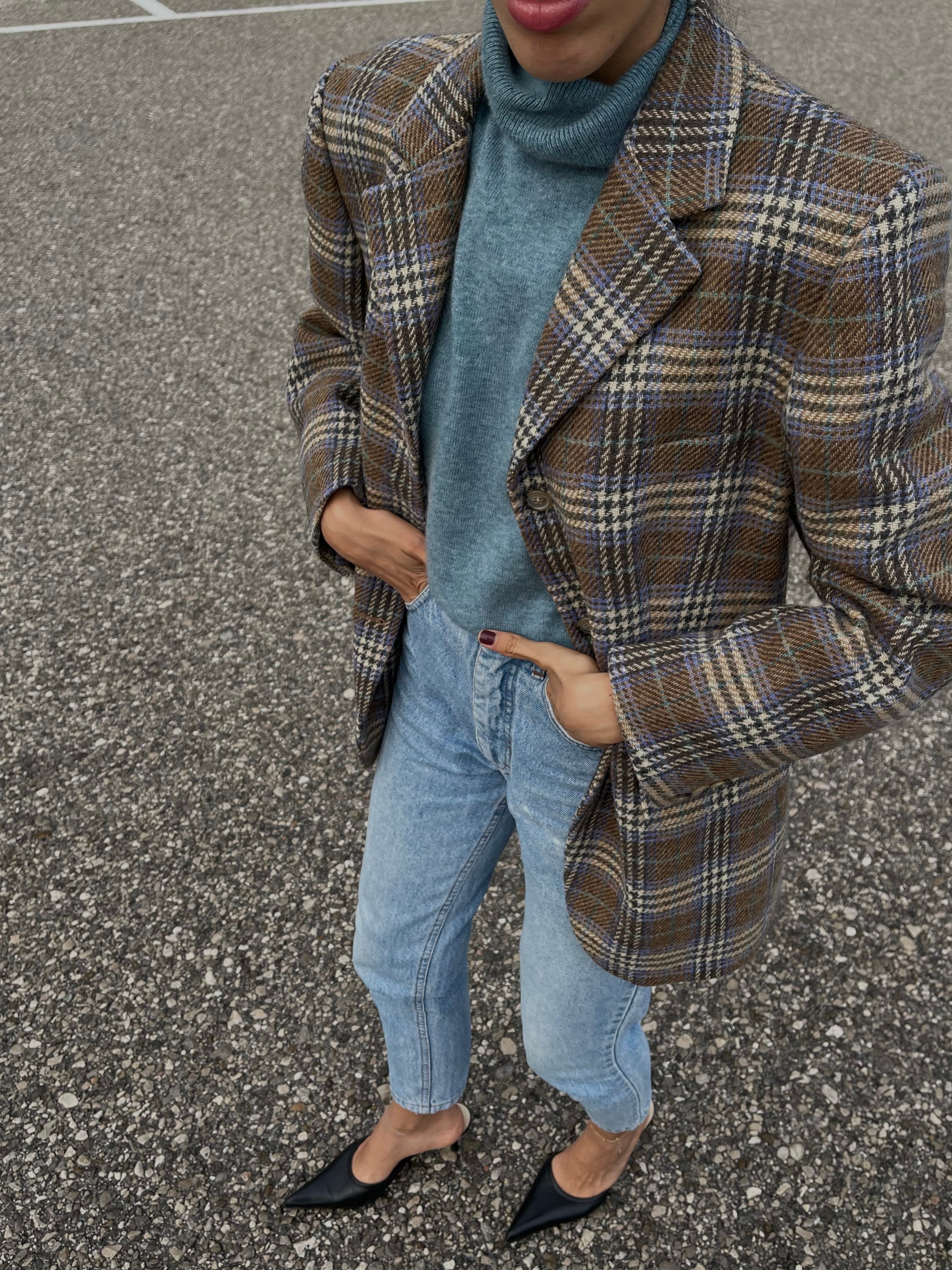 100 wool turtleneck jumper