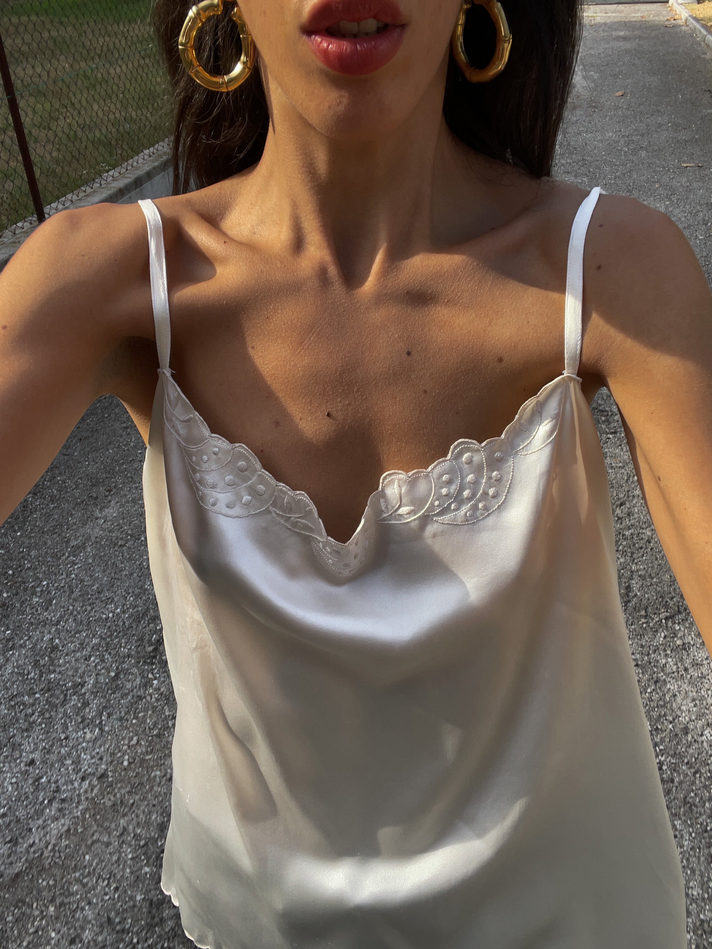100 liquid silk singlet
