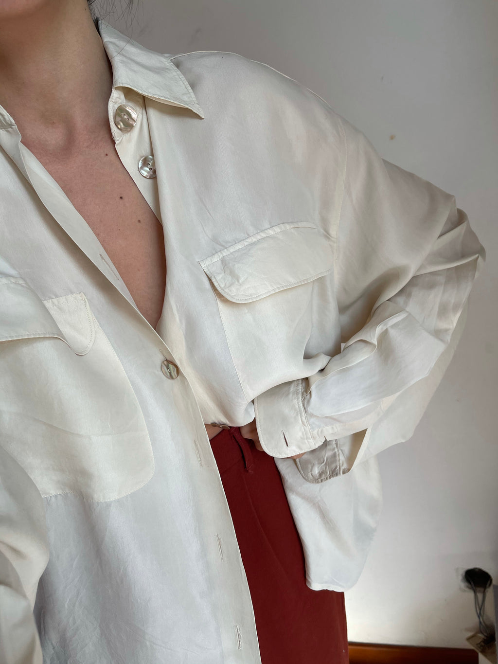 SPECIAL PRICE *% Silk button down shirt