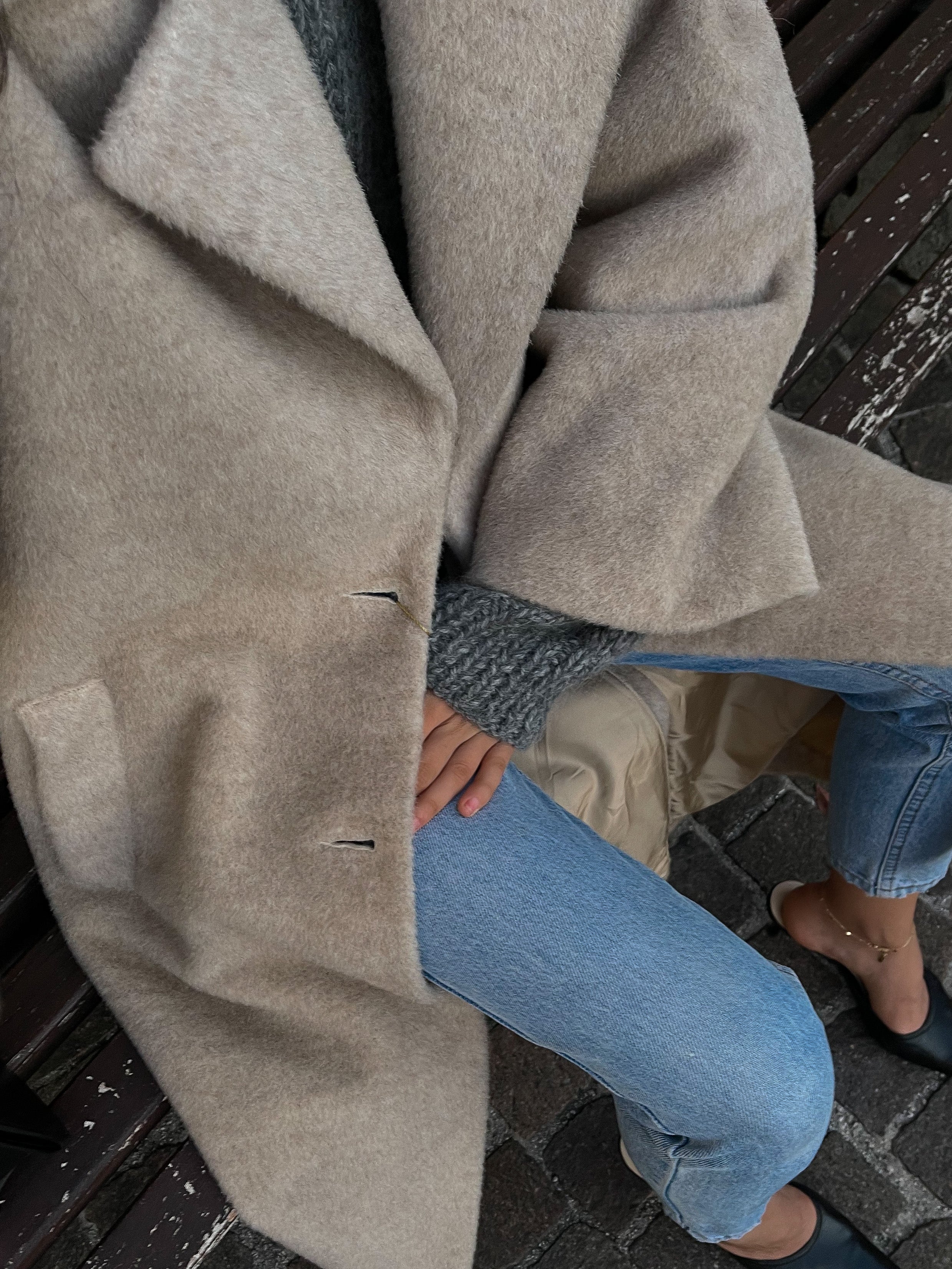 Lama coat