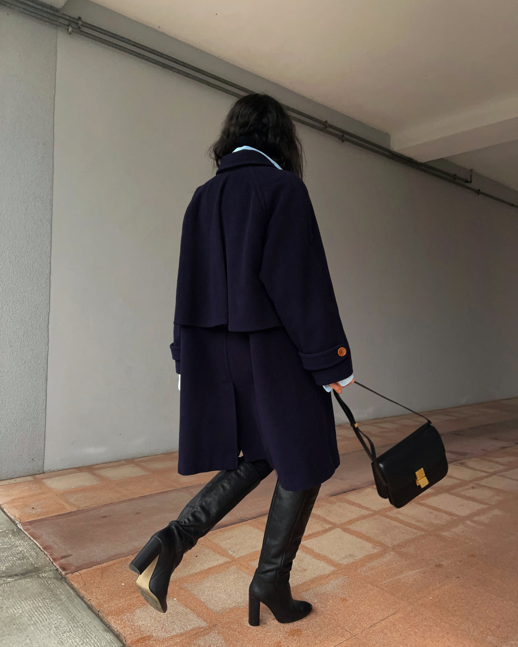 Date W old friend coat