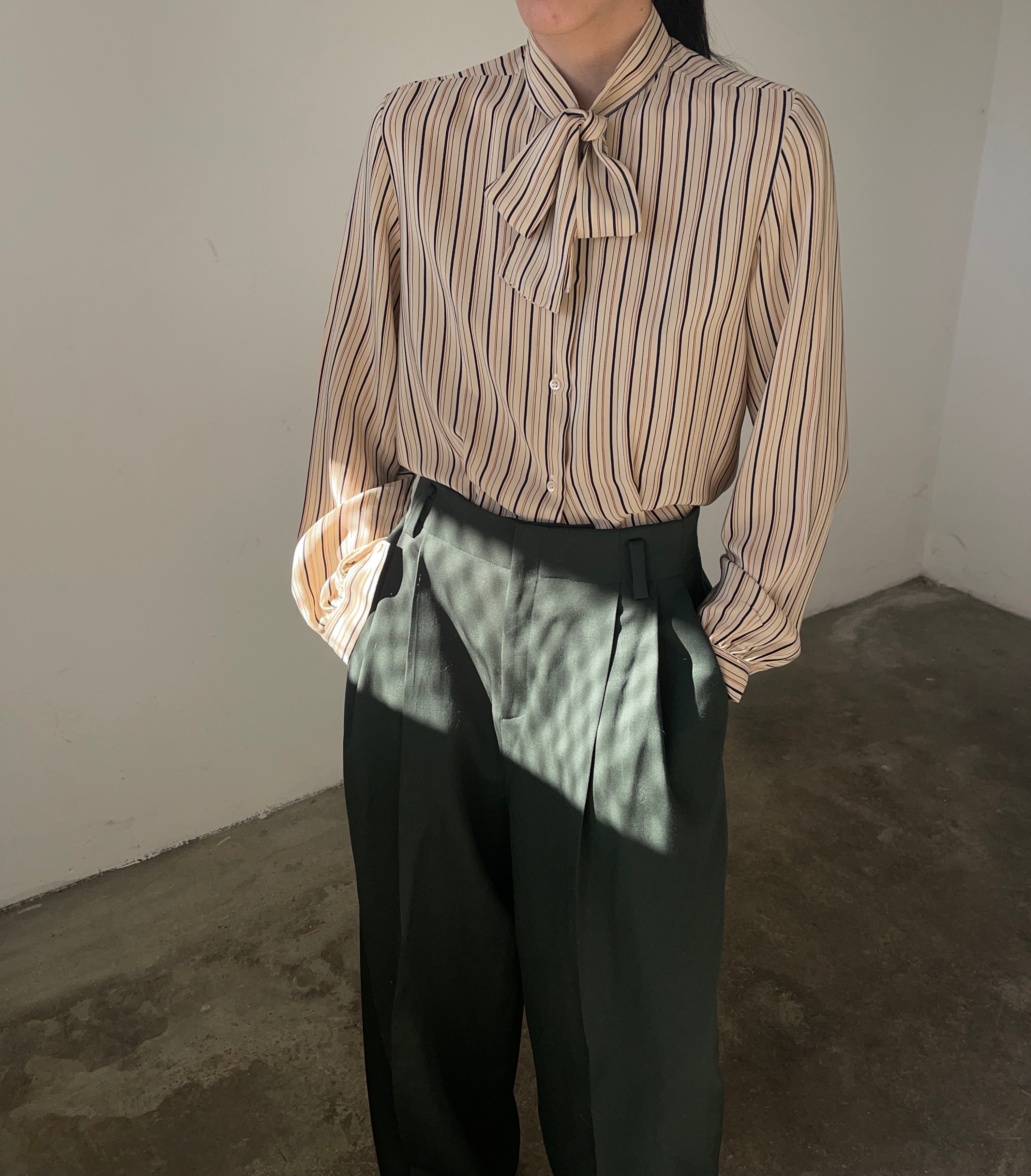 Bow silk shirt