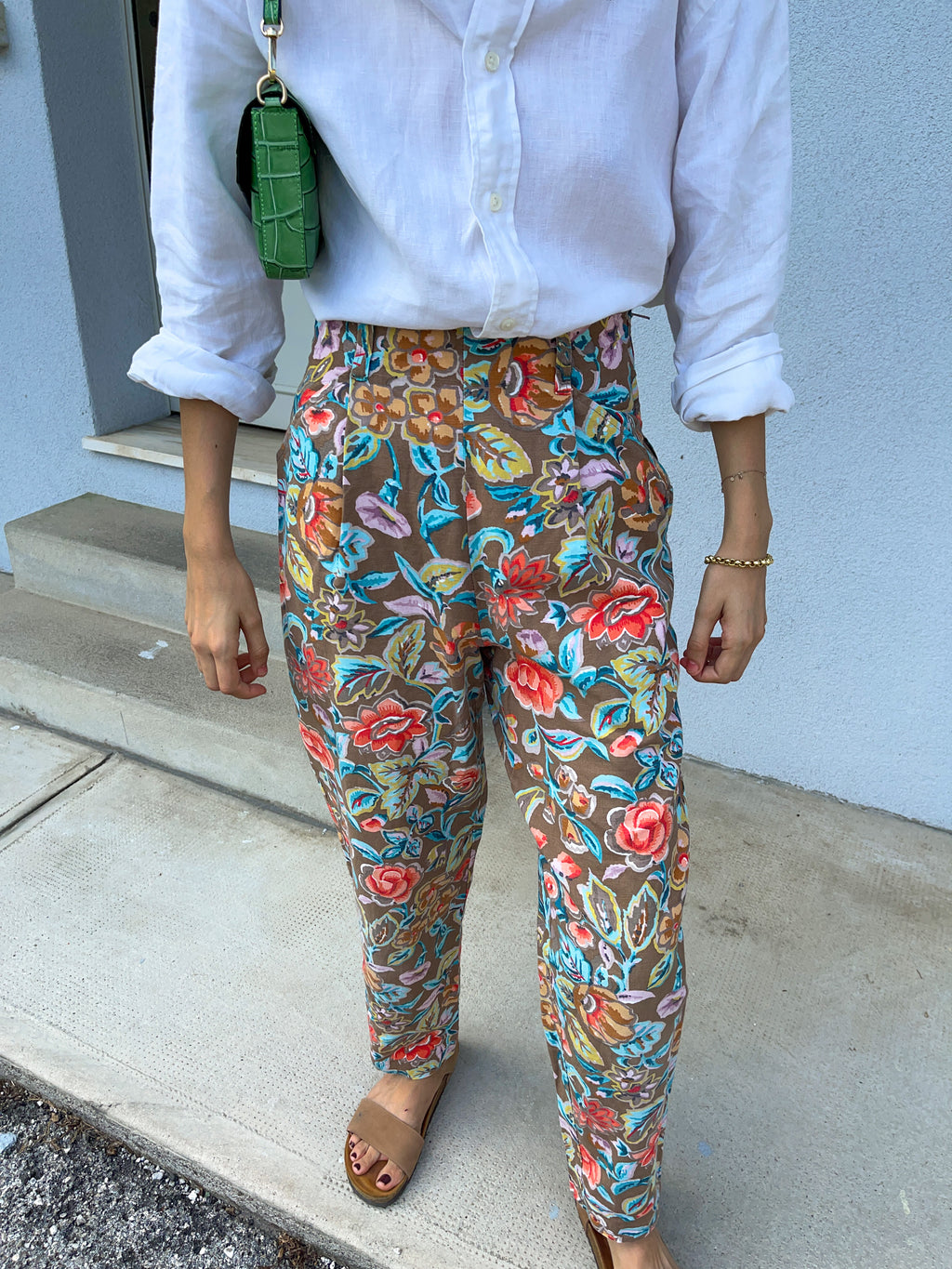Funny but chic linen  trousers