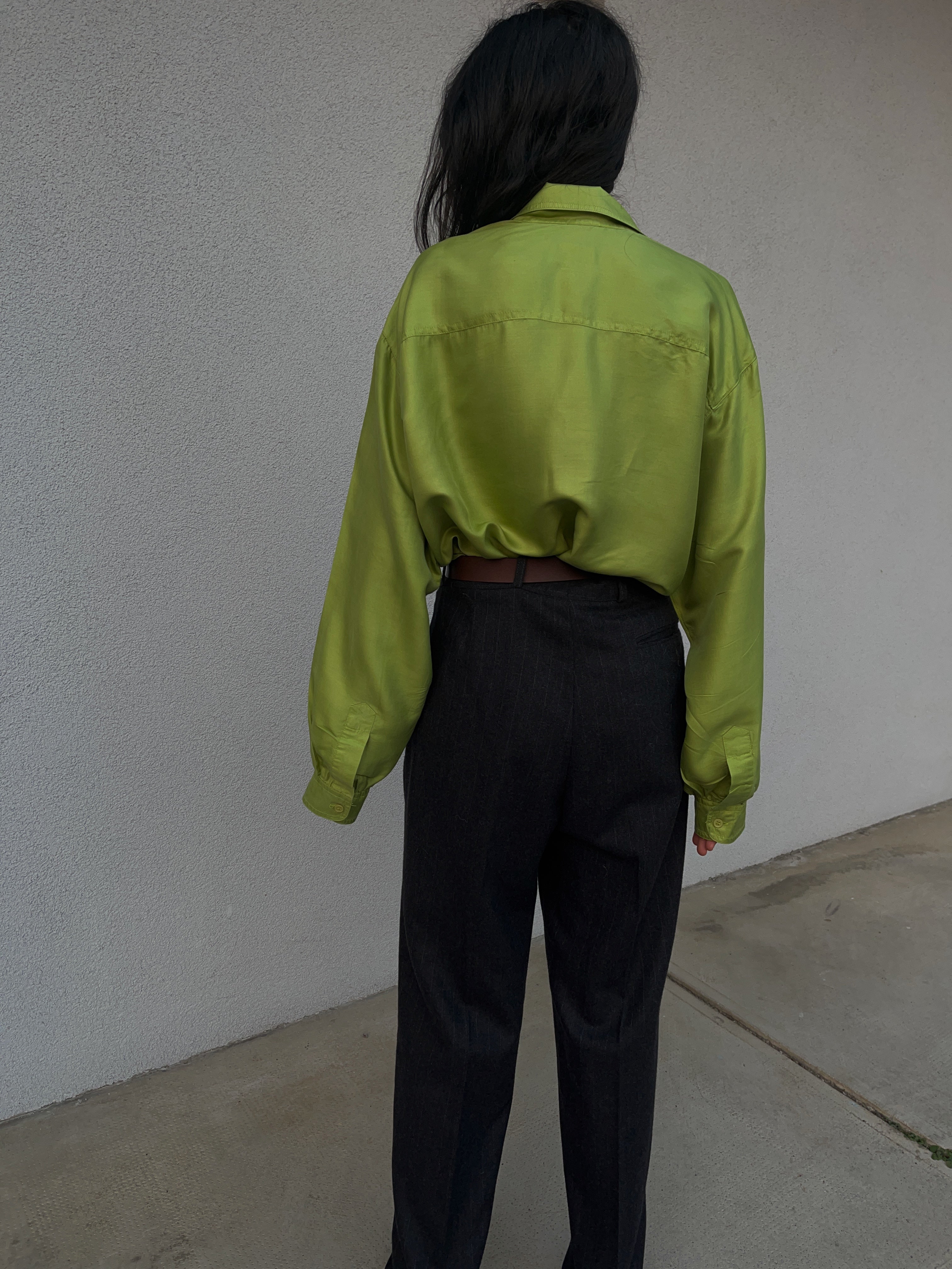 100 silk oversize (!!) Green shirt