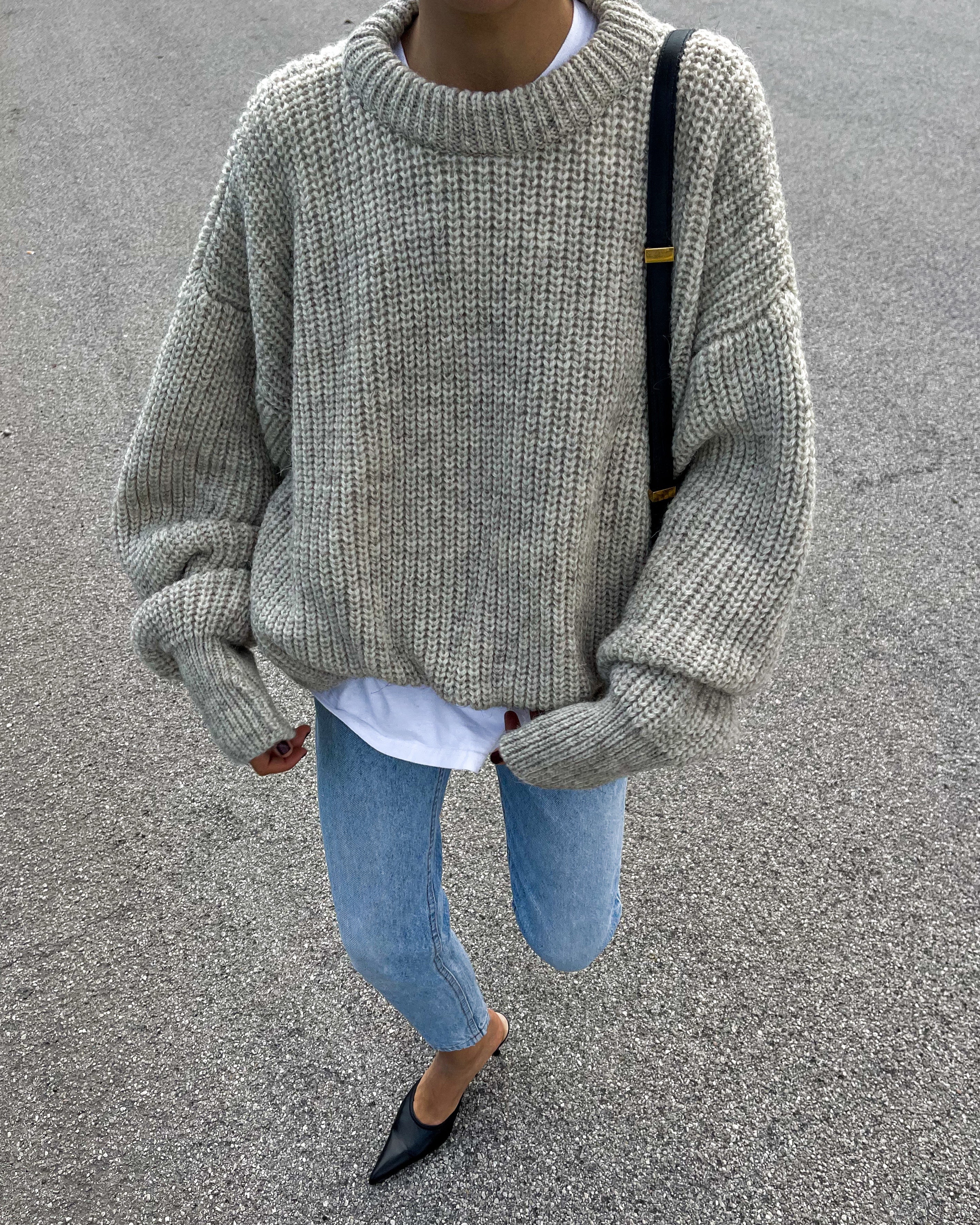 100 wool jumper