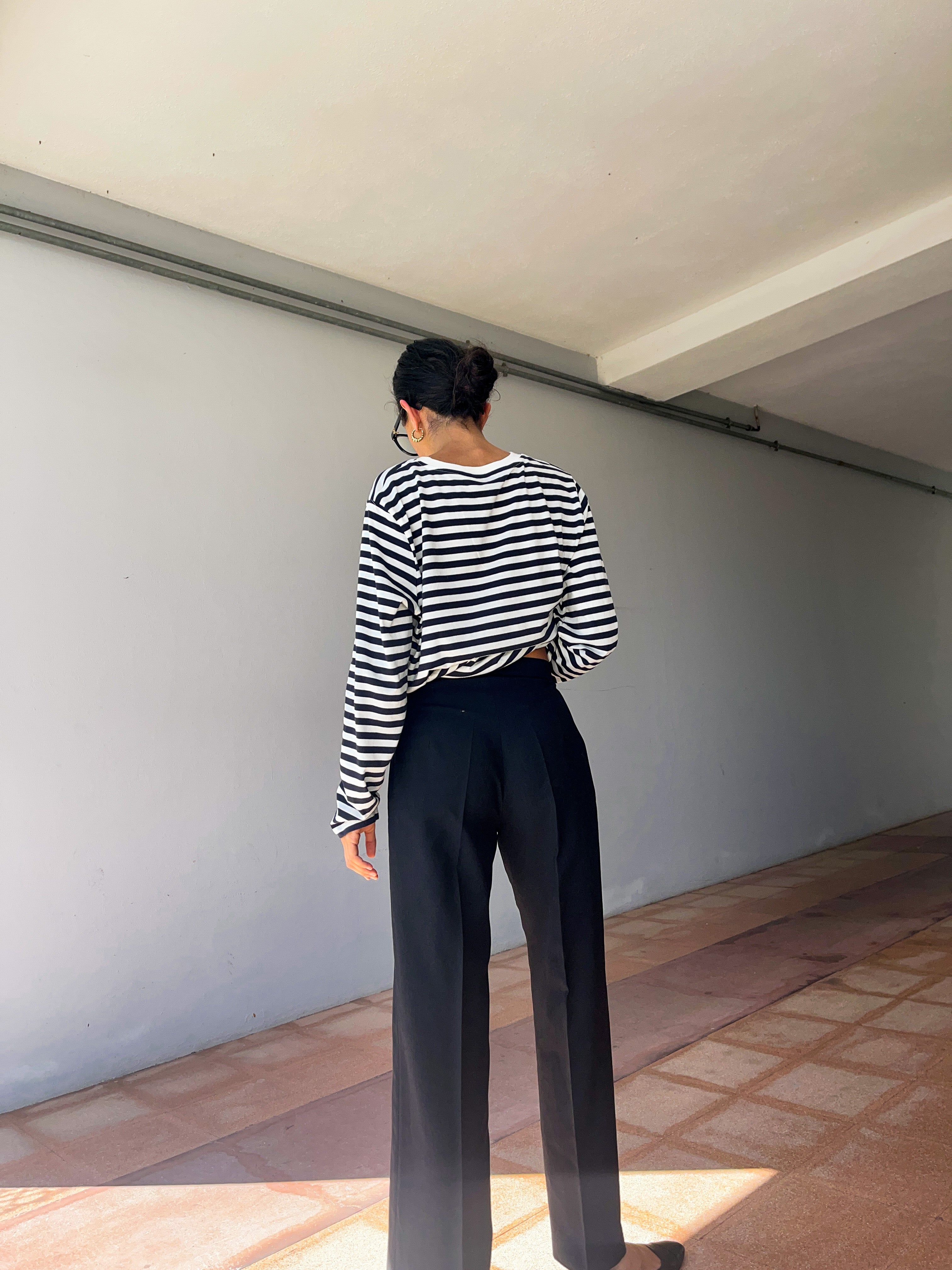 Black trousers