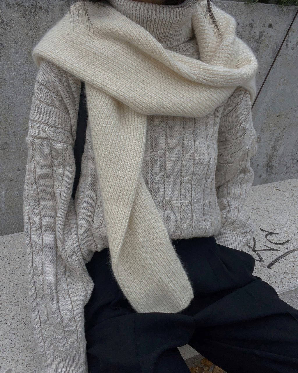 Cable knit beige jumper