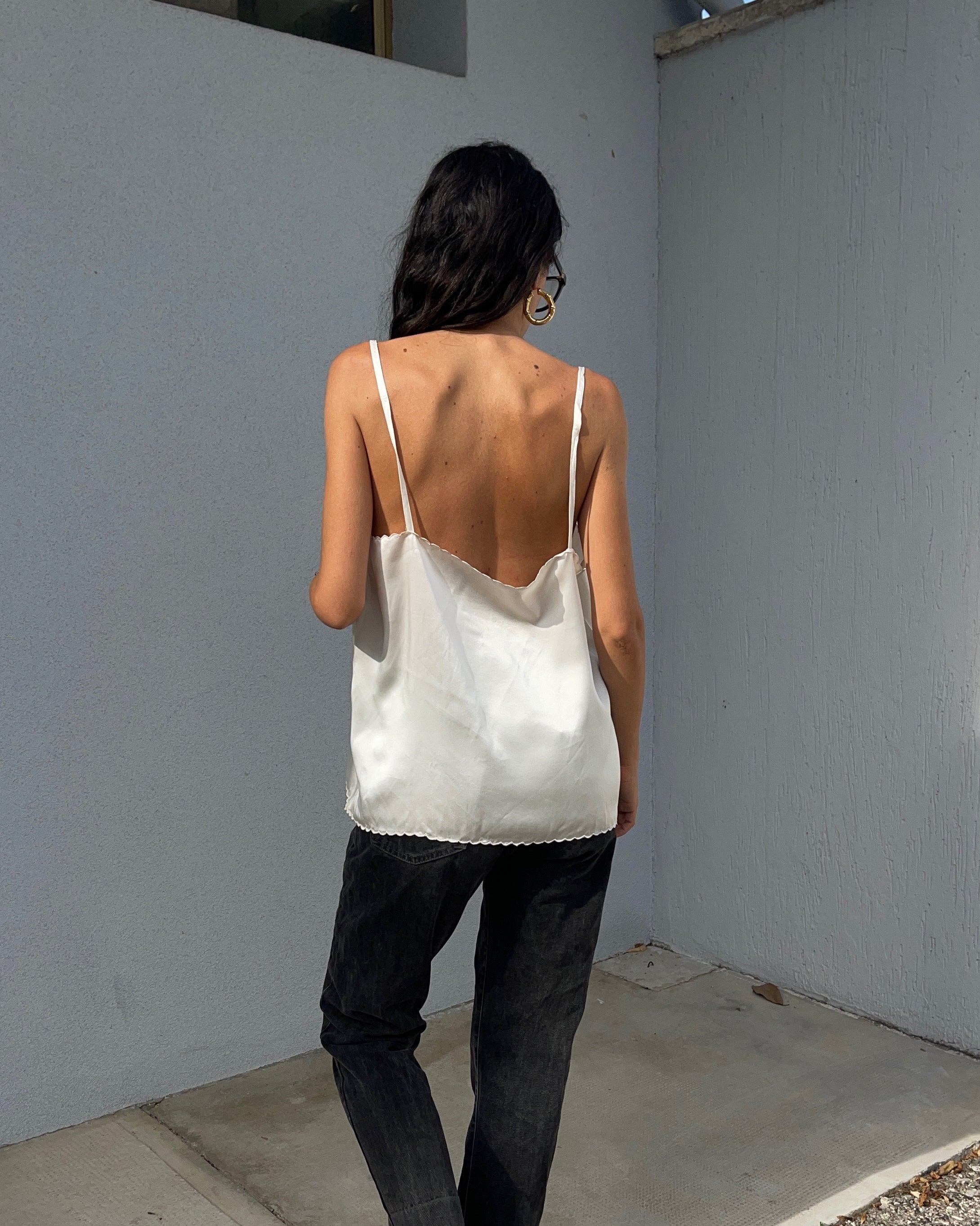 100 liquid silk singlet