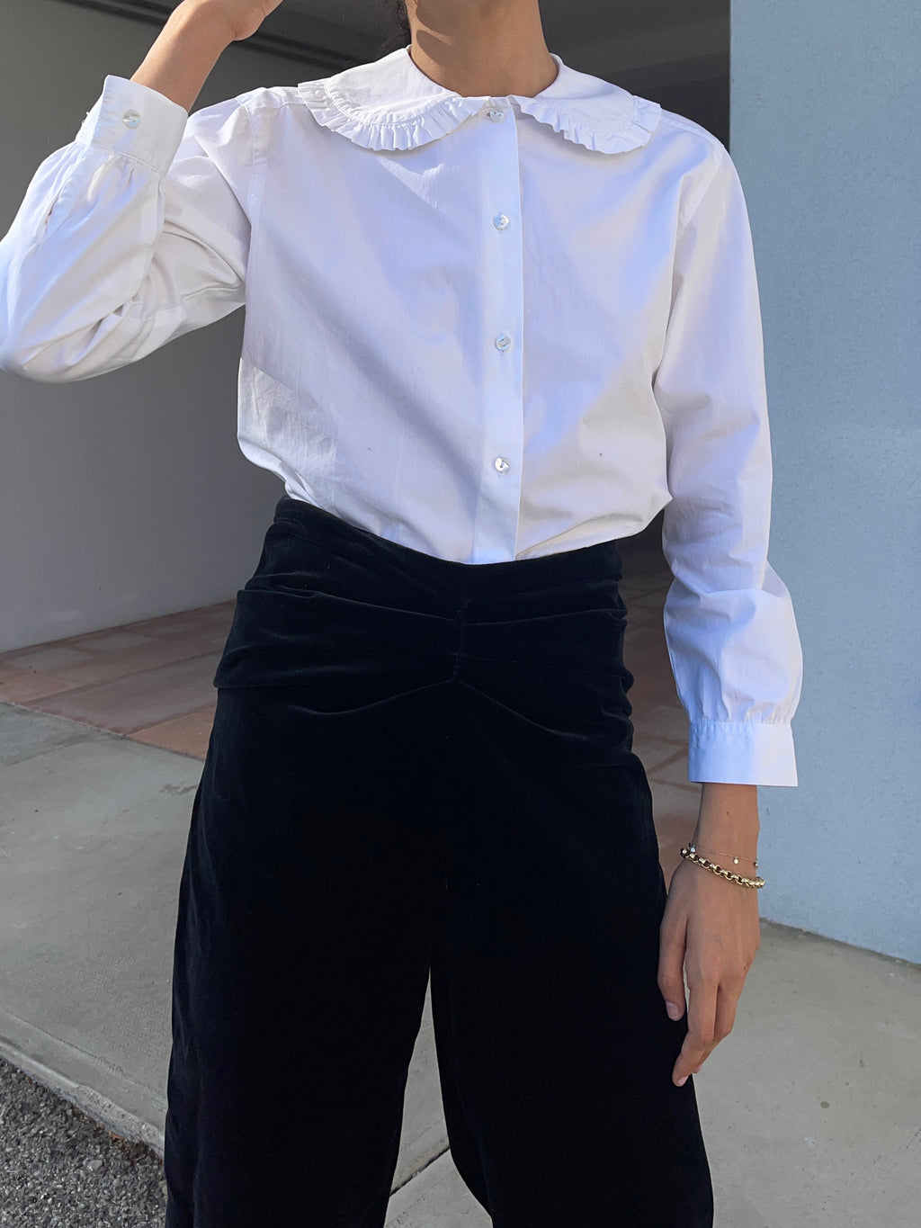 Mini collar shirt