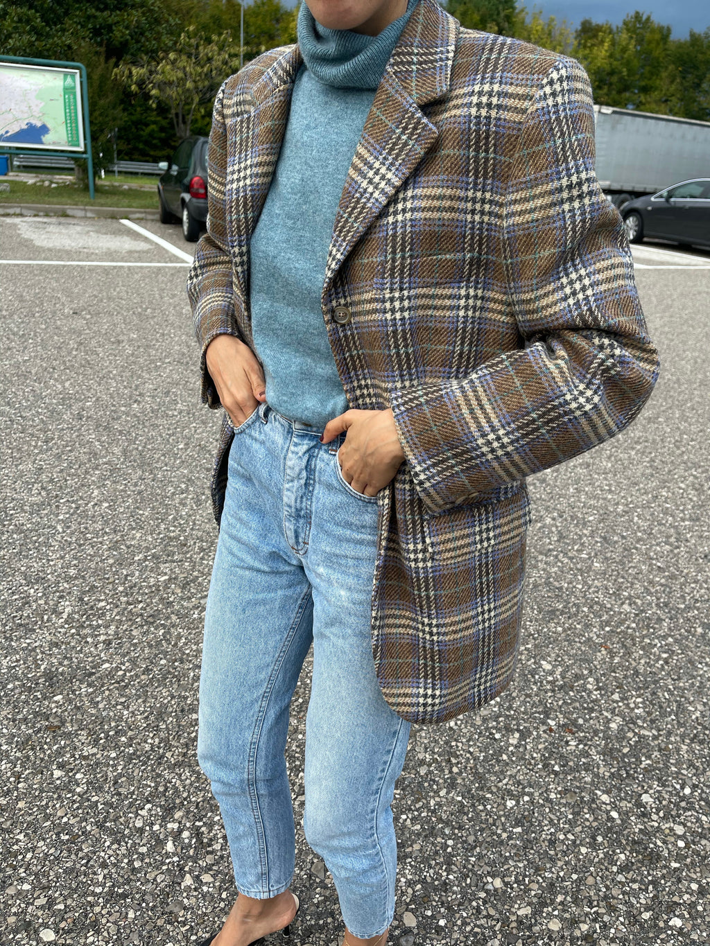 Wool checkered blazer