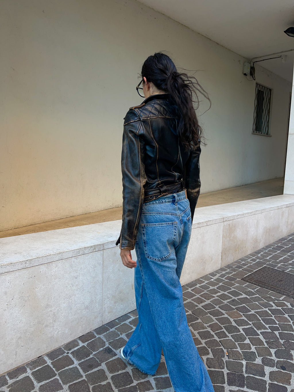 Extra petite leather chiodo